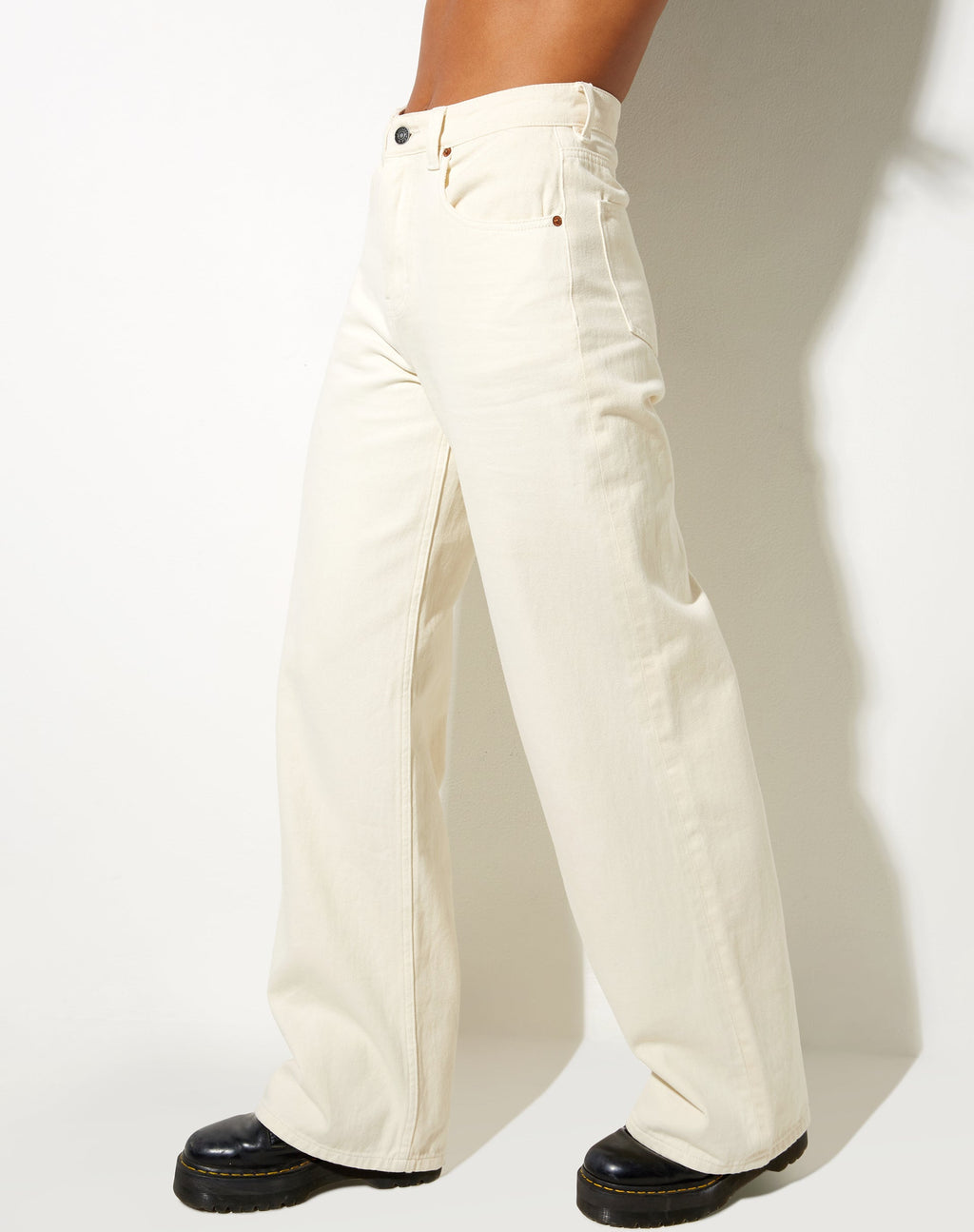 Jeans larghi extra in bianco sporco