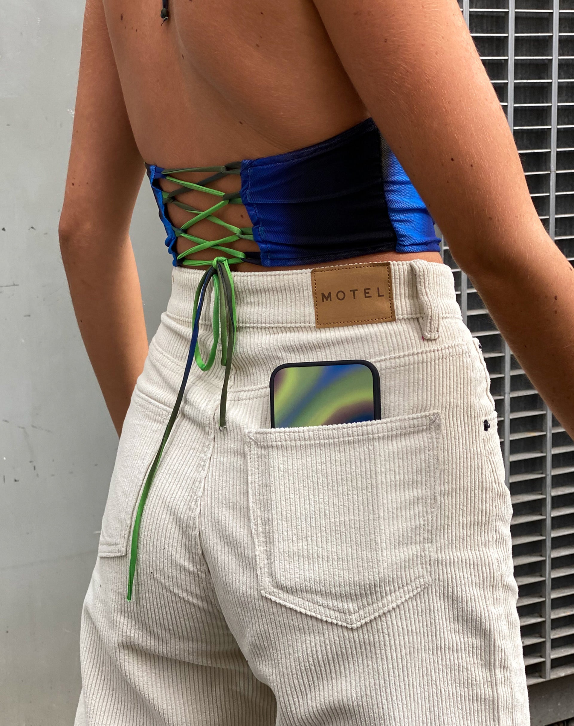 Immagine di MOTEL X OLIVIA NEILL Parallel Jeans in Corda Bianco Caldo
