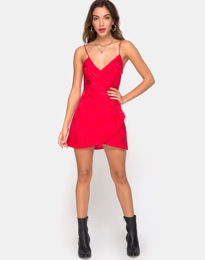 Immagine di Furiosa Wrap Dress in raso rosa rosso