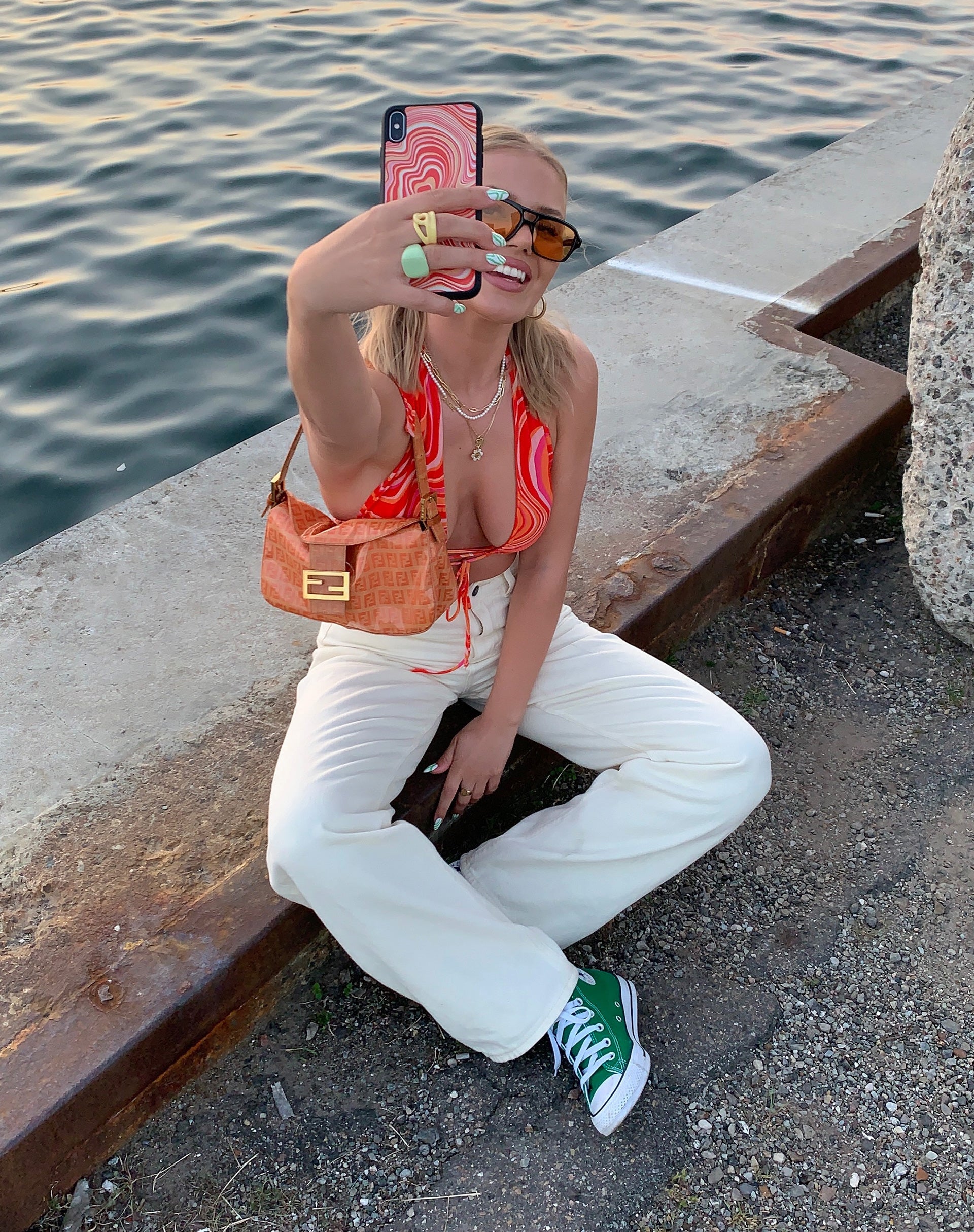 Immagine di Motel X Barbara Kristoffersen Custodia per Iphone in 70s Ripple in Tangerine