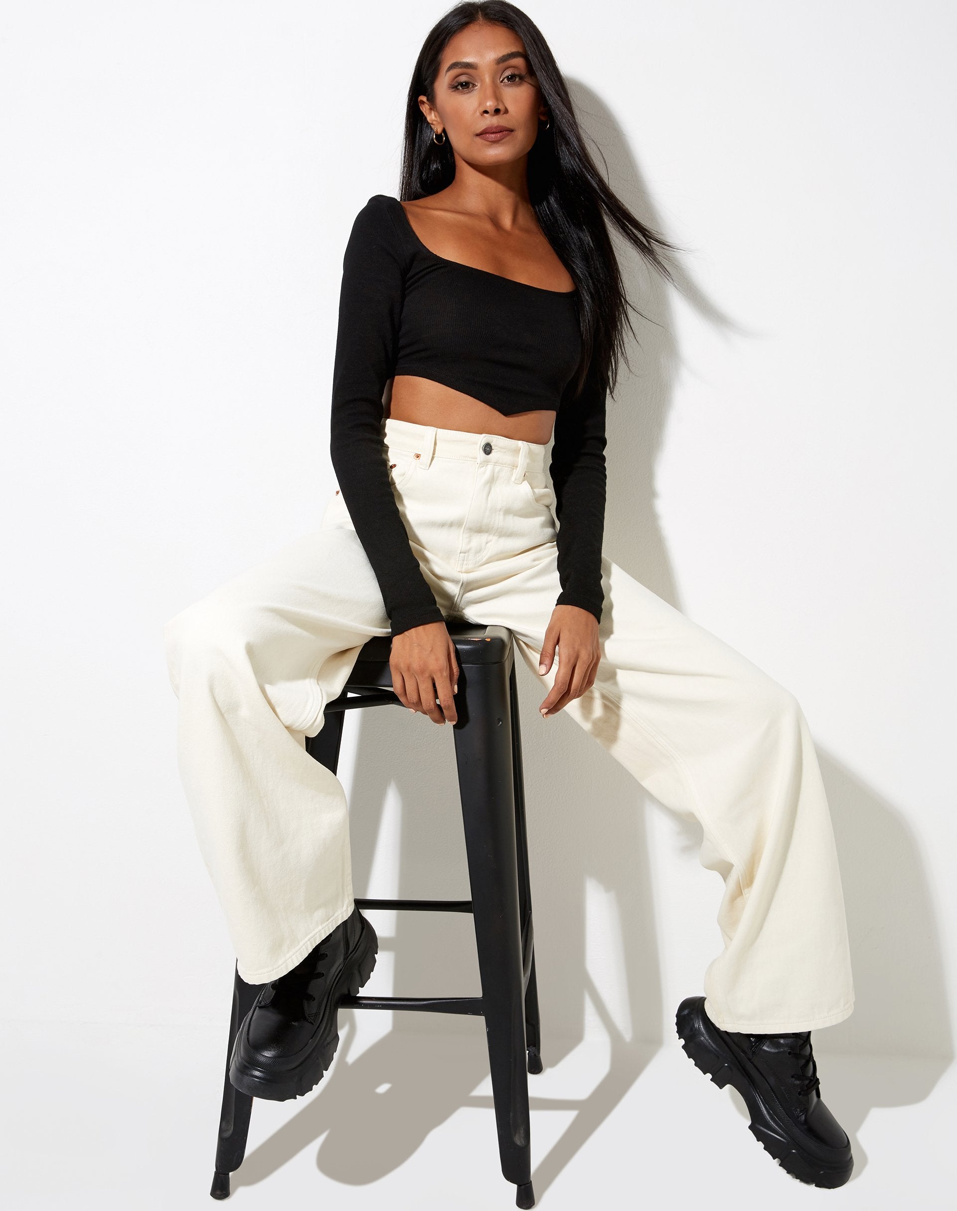 Immagine di Gadze Crop Top a costine nero