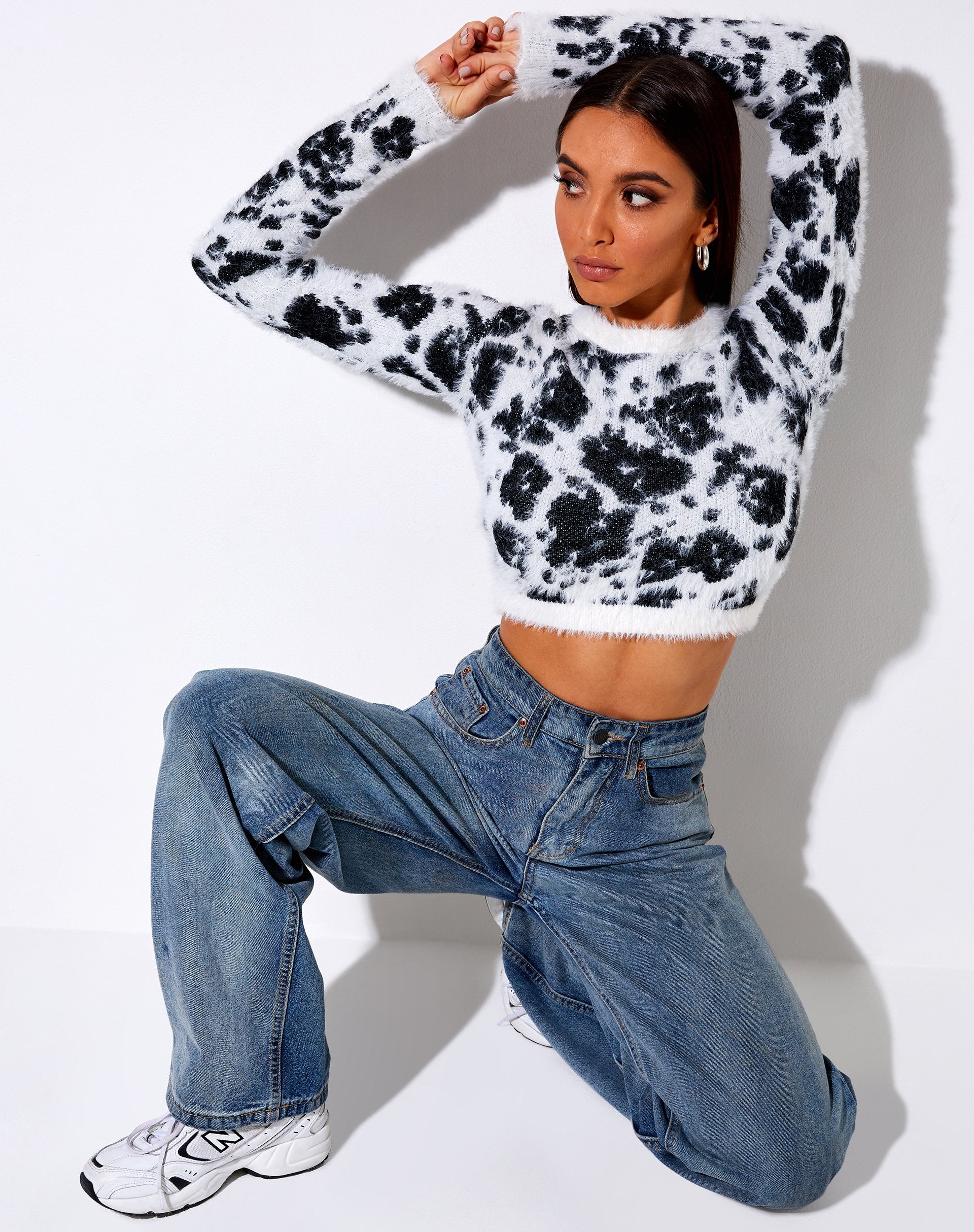 Immagine di Gail Jumper in maglia morbida Cow Hide Nero e Bianco