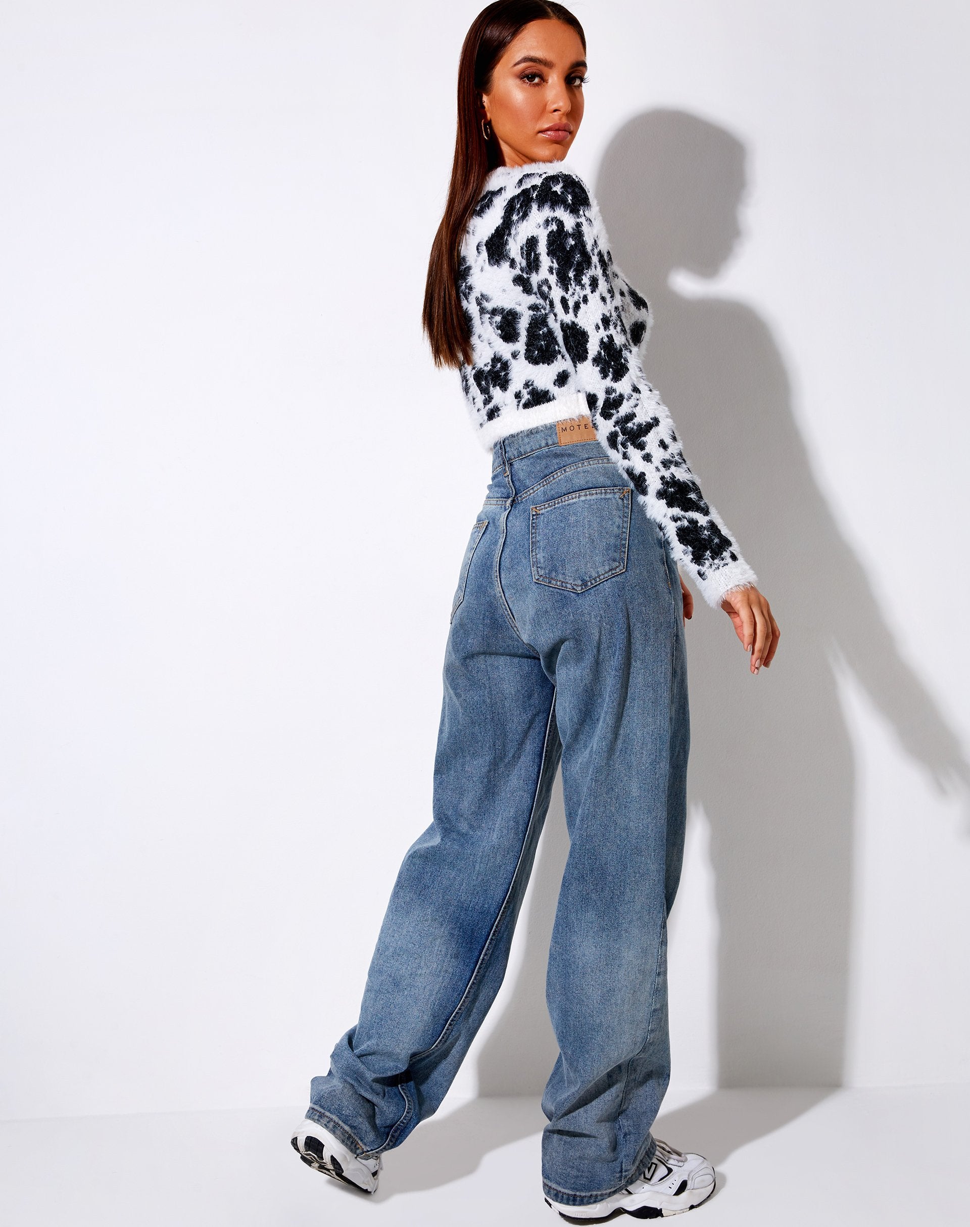 Immagine di Gail Jumper in maglia morbida Cow Hide Nero e Bianco