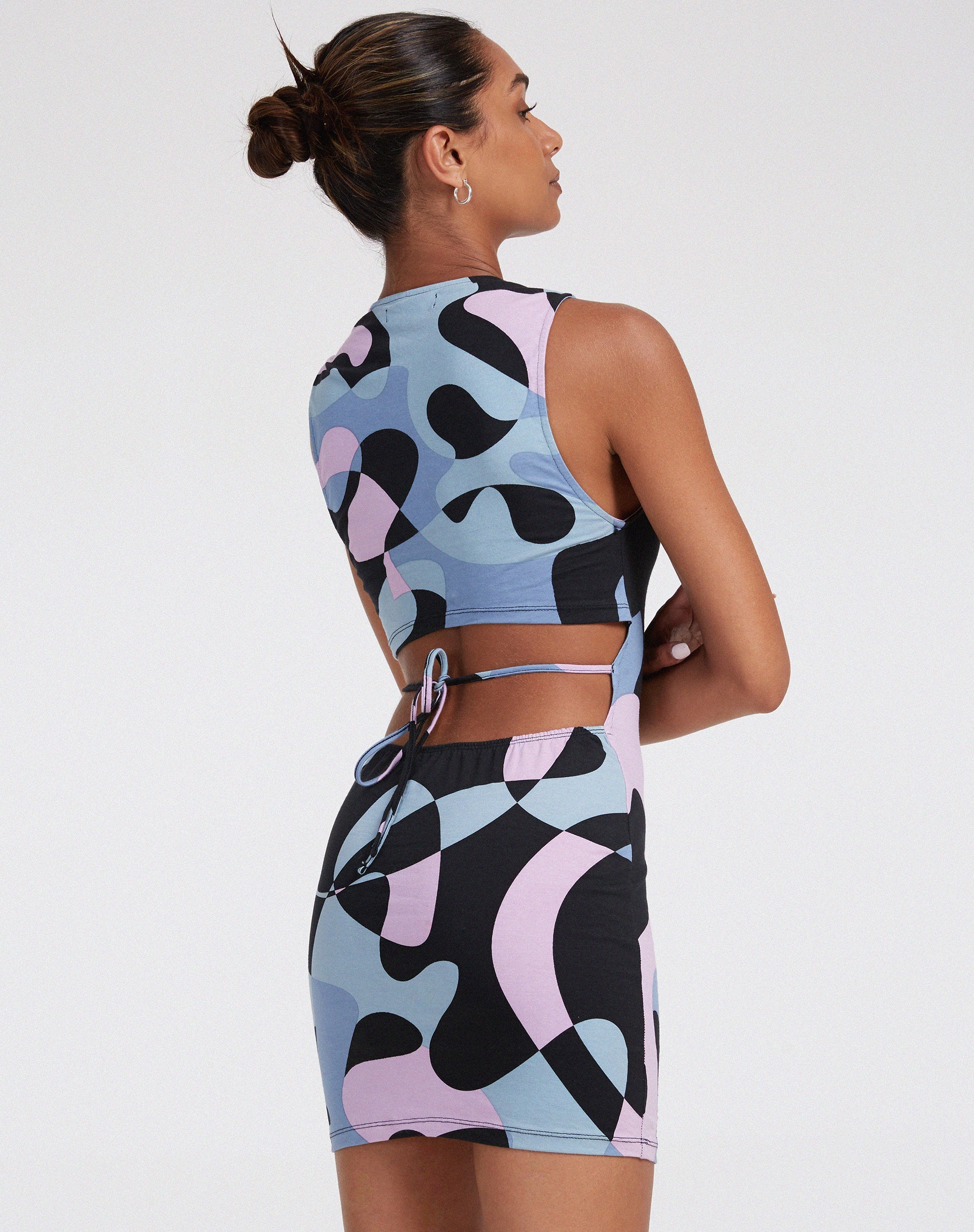 immagine di Genul Mini Dress in viola astratto