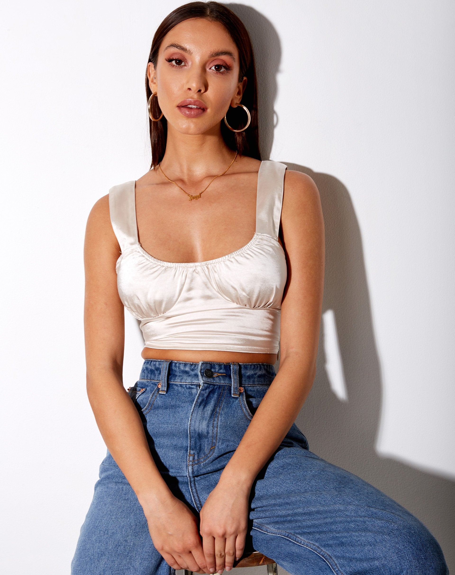 Immagine di Gladis Gilet Crop Top in raso champagne