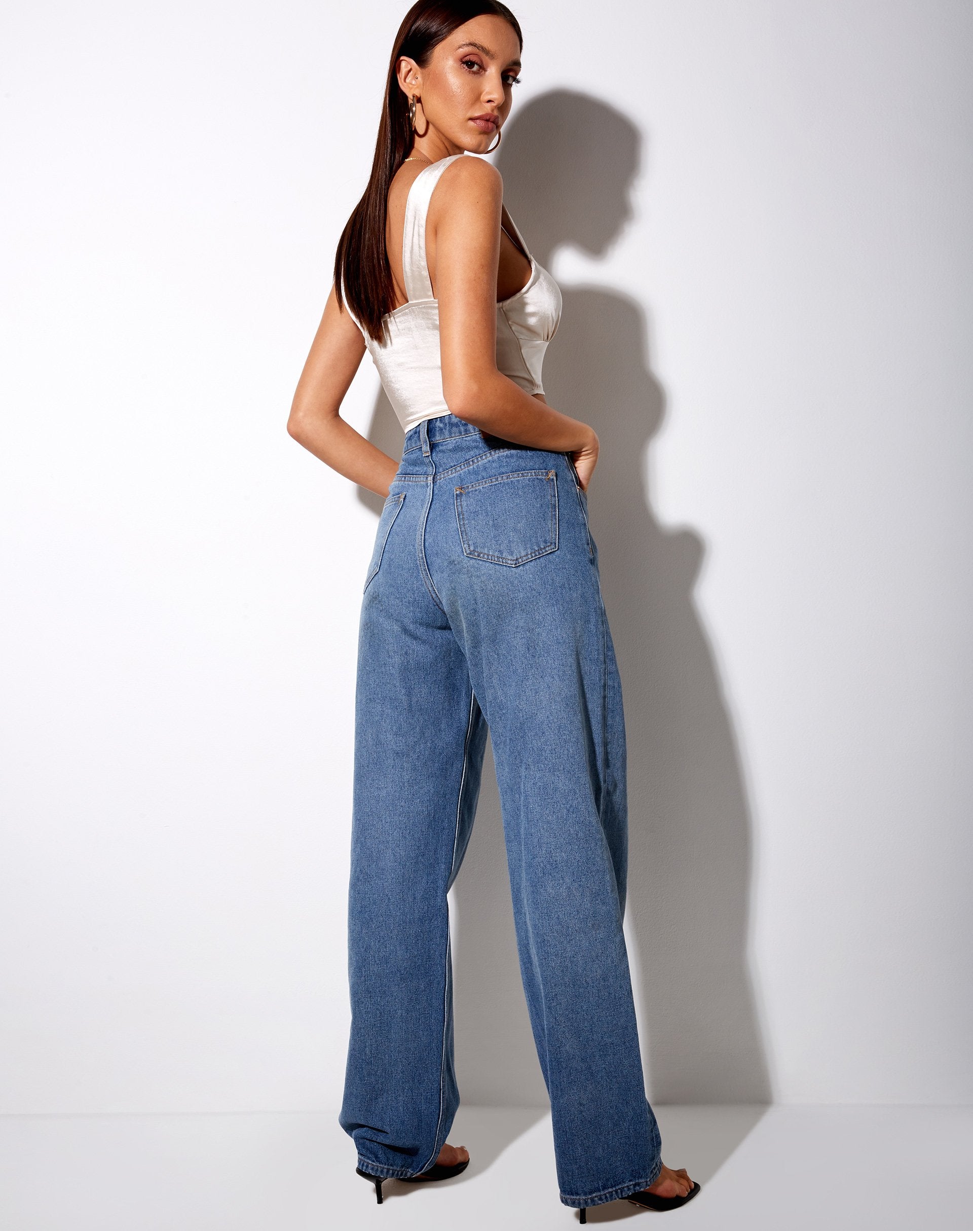 Immagine di Gladis Gilet Crop Top in raso champagne