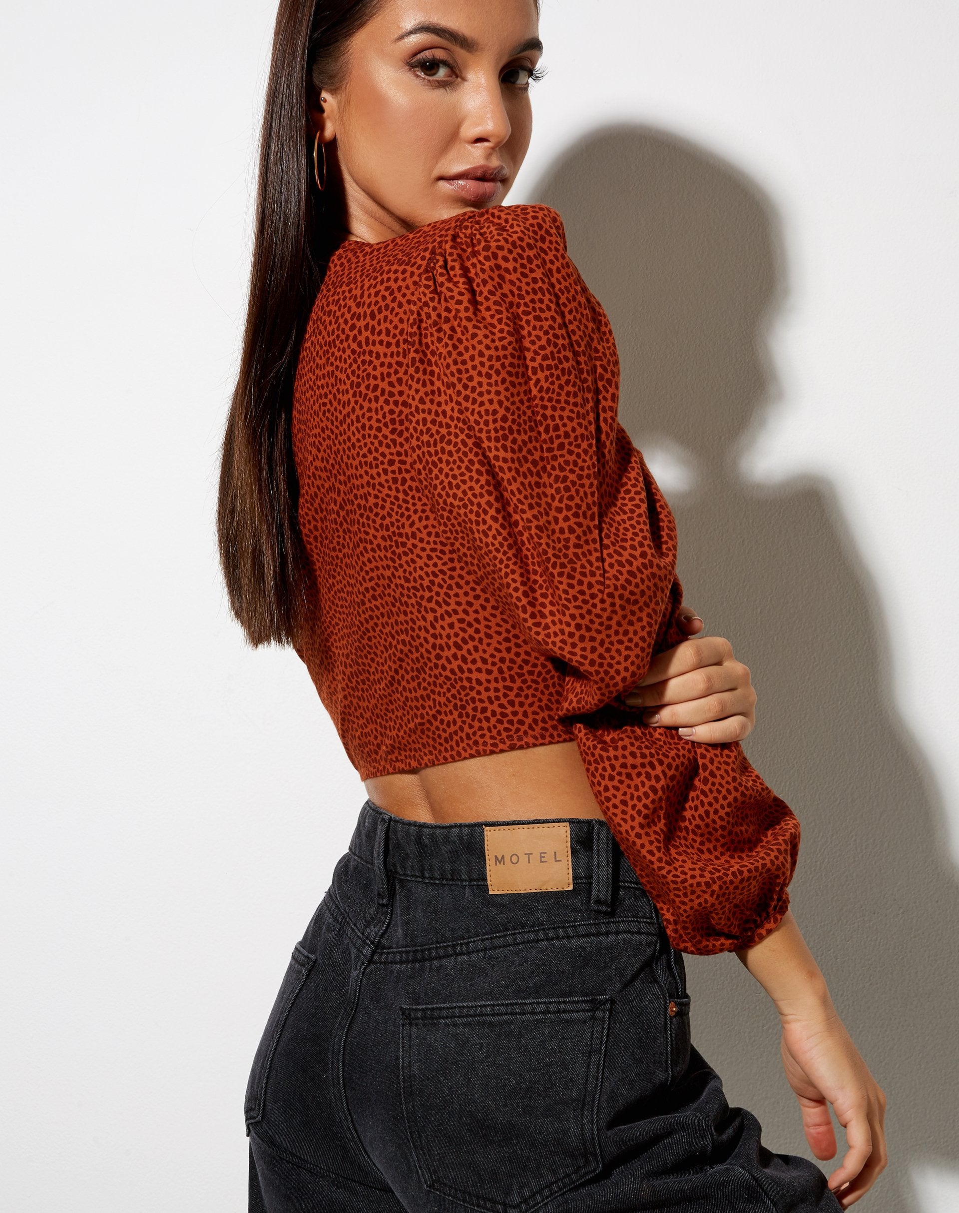 Immagine di Glario Crop Top in Mini Croc Brown