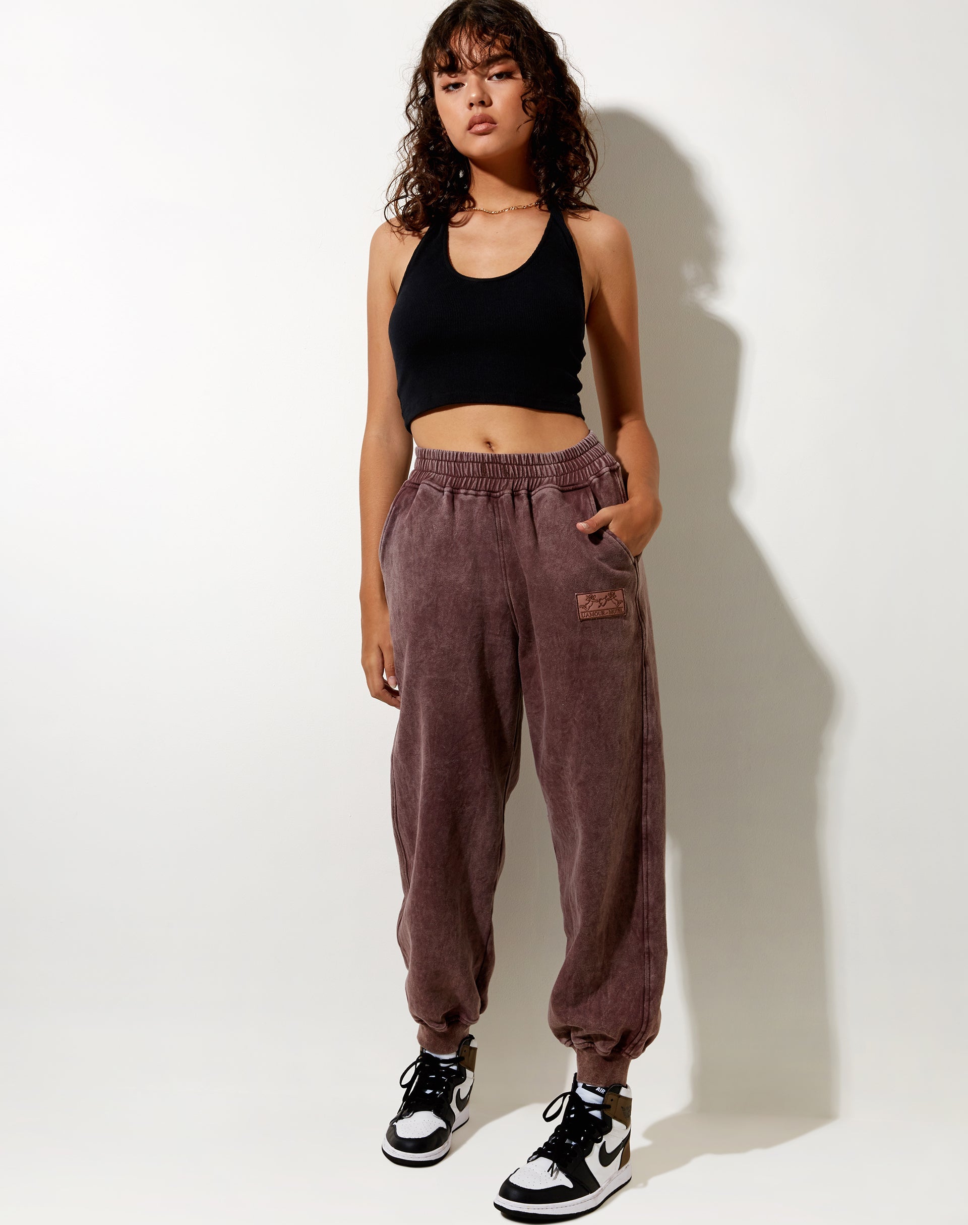Immagine di Roider Jogger in Brown Wash LAmour Motel Label Embro