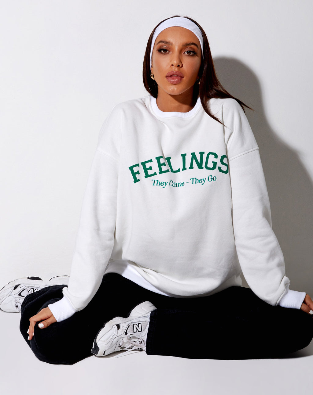 Felpa Glo di colore bianco "Feelings They Come They Go".