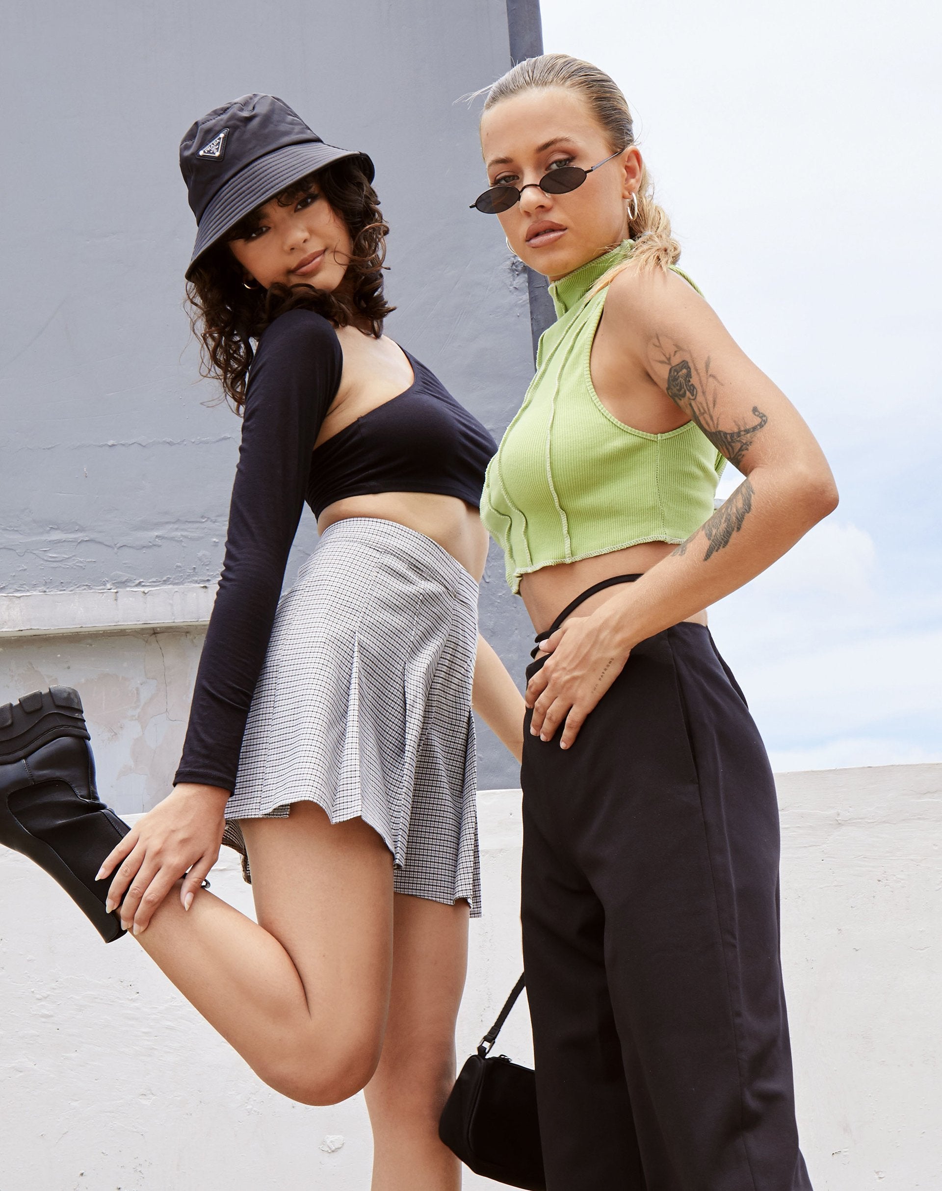 Immagine di Grasel Crop Top in lycra nero
