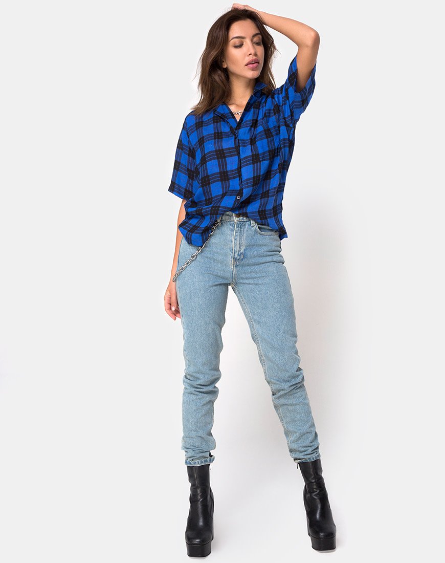 Immagine della camicia hawaiana oversize in tartan blu