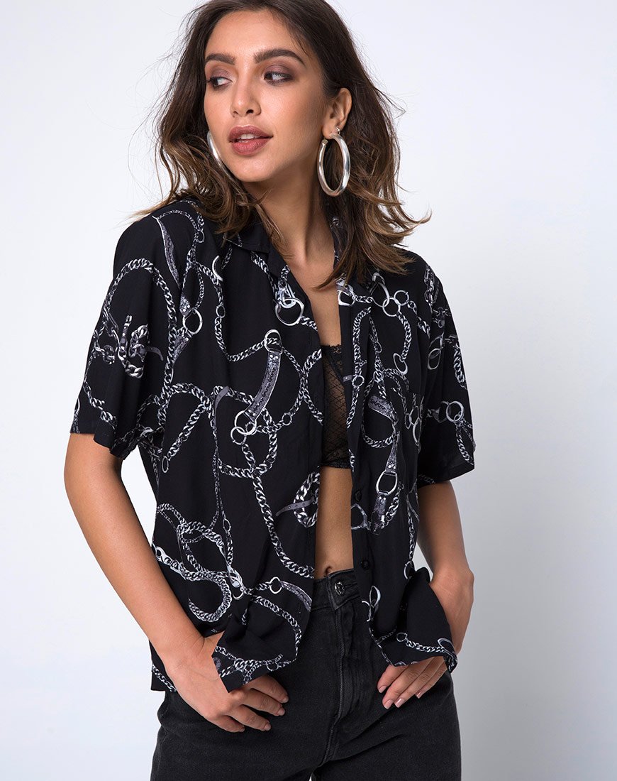 Camicia hawaiana con catena