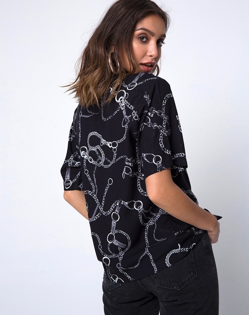 Camicia hawaiana con catena