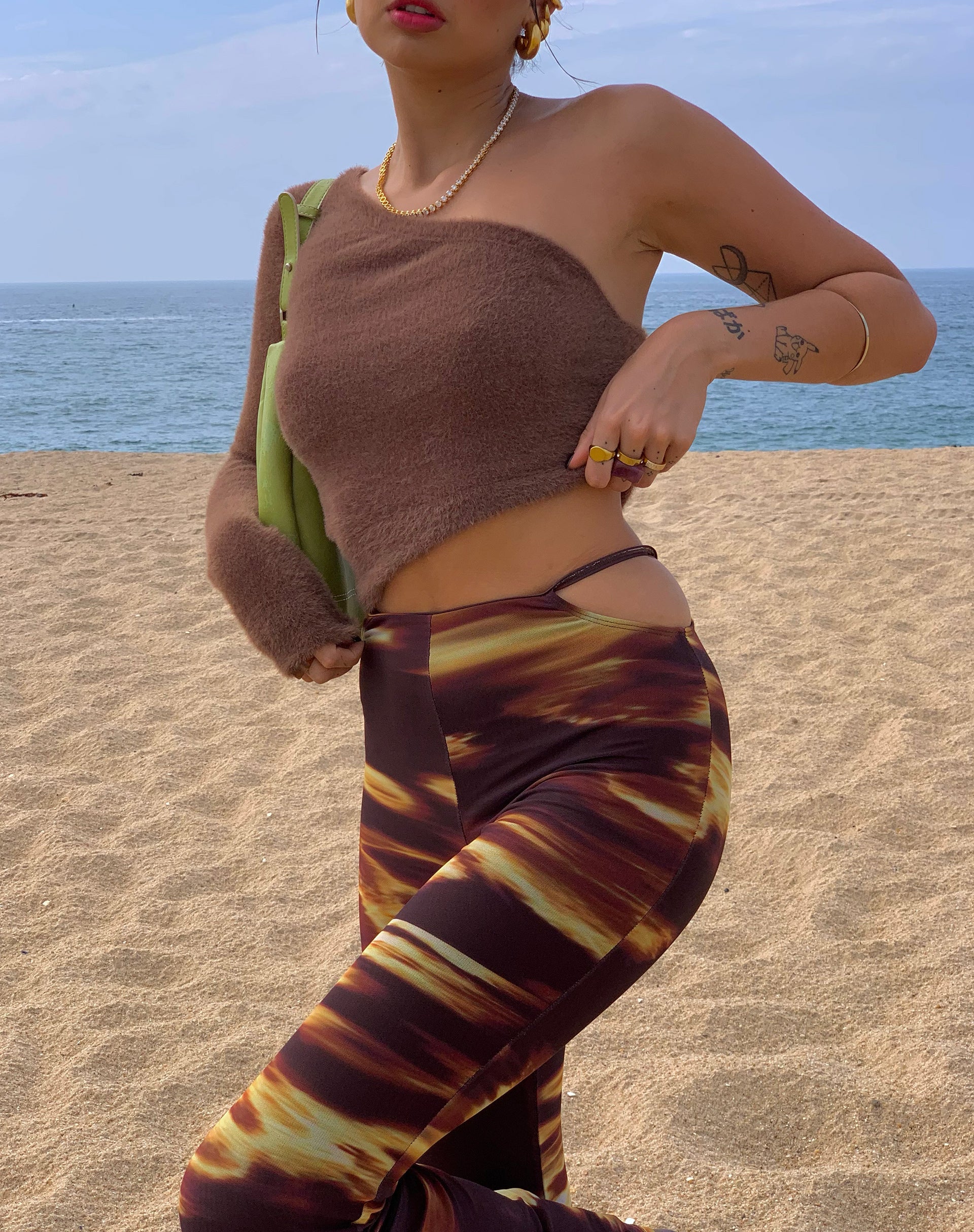 Immagine di MOTEL X IRIS Mares Flare Trouser in Bleach Drip