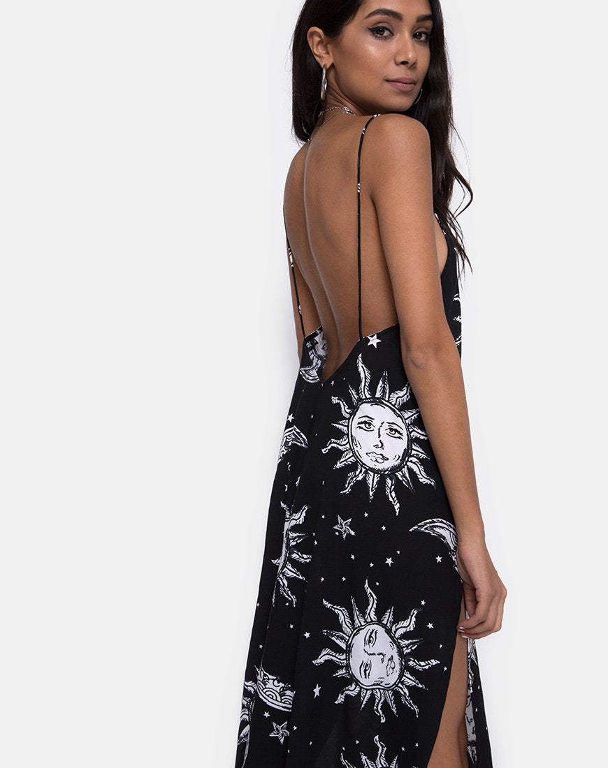 Immagine di Hime Maxi Dress in versione oversize Sole Luna e Stelle