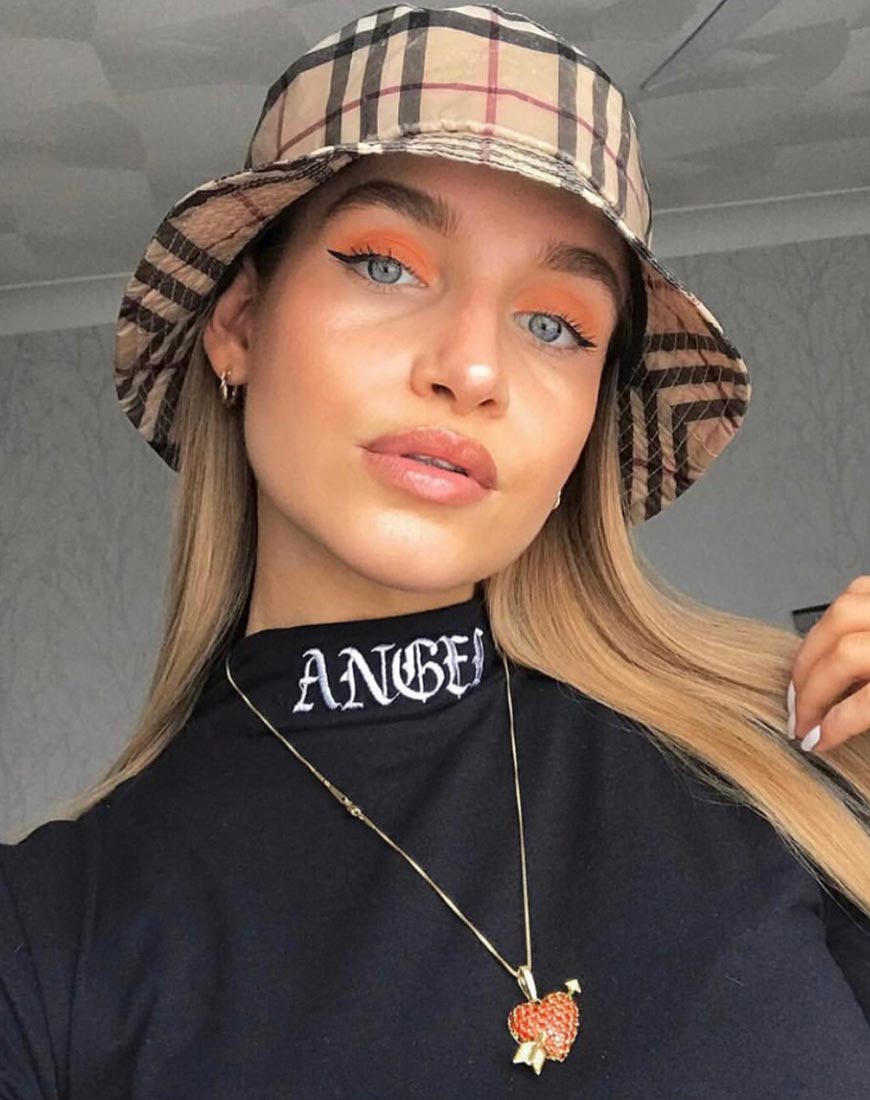 Lara Crop in nero con ricamo angelo