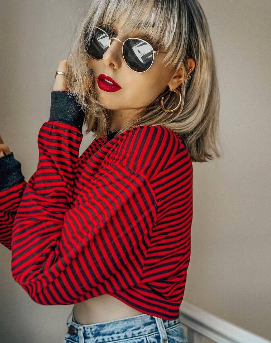 Immagine di Goce Crop Top a mini righe rosse e nere
