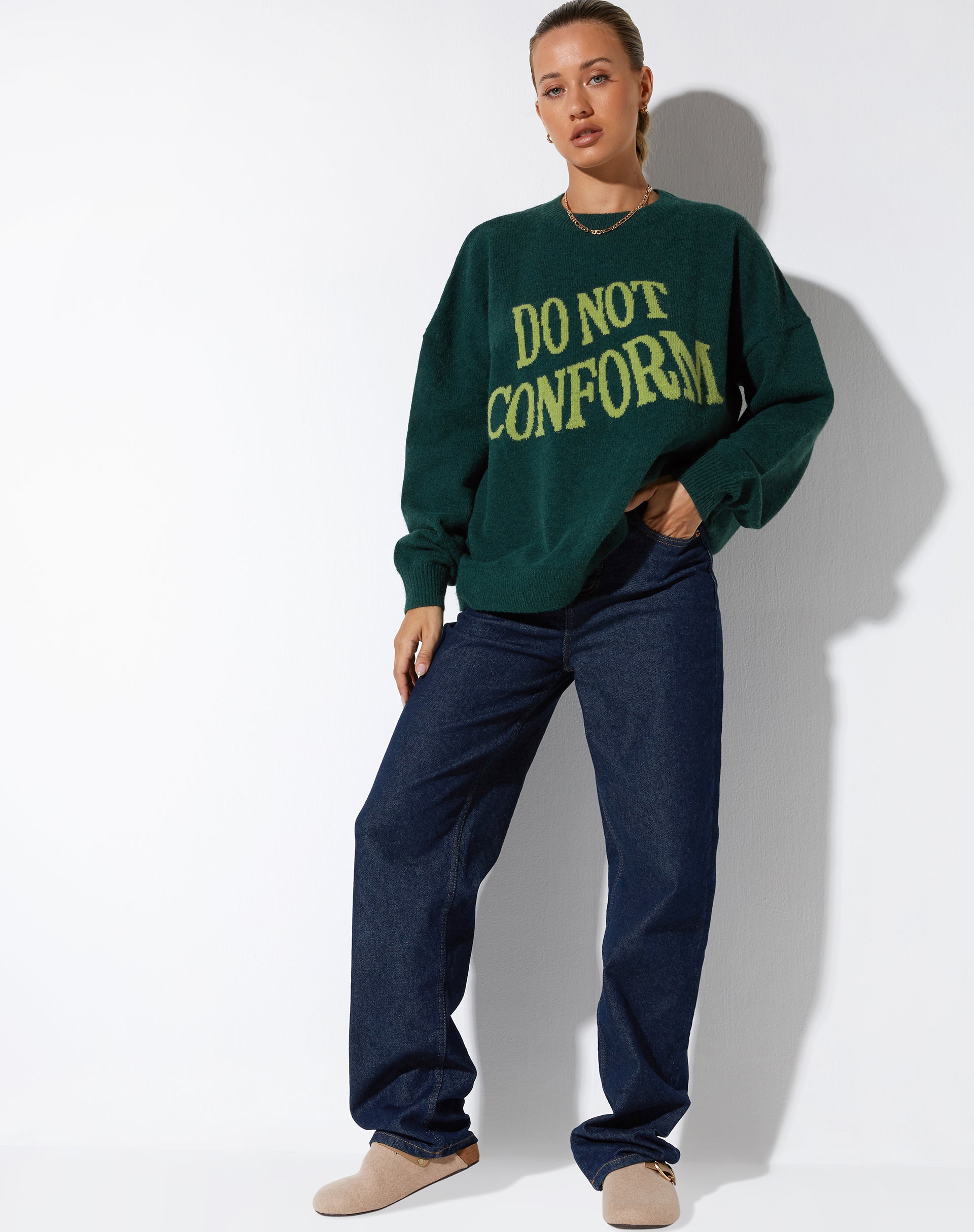 immagine di Jamin Jumper in verde 'Do Not Conform'