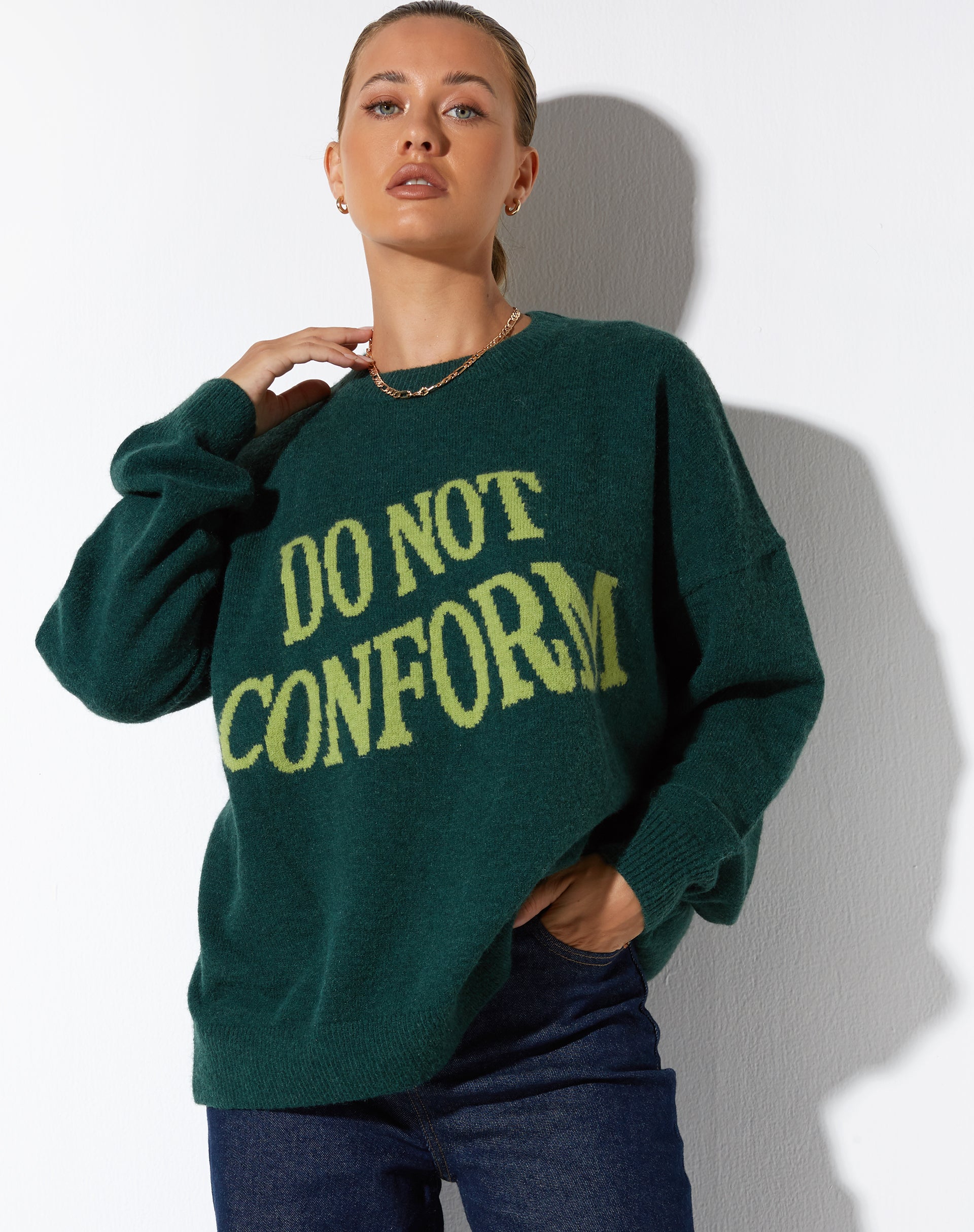 immagine di Jamin Jumper in verde 'Do Not Conform'