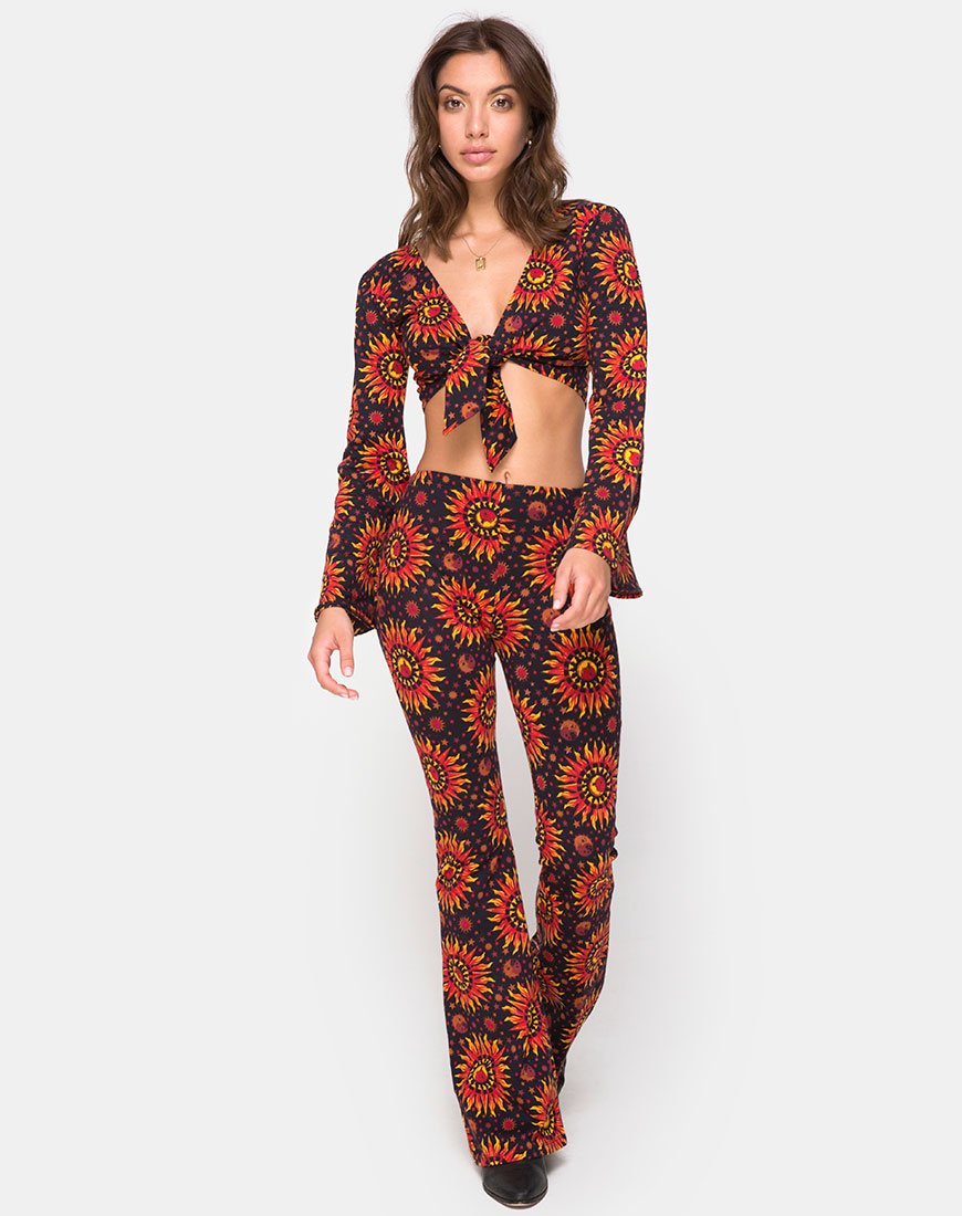 Immagine dei pantaloni Jeevan Flare in Hot Sun X Princess Polly