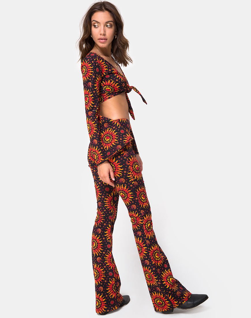 Immagine dei pantaloni Jeevan Flare in Hot Sun X Princess Polly