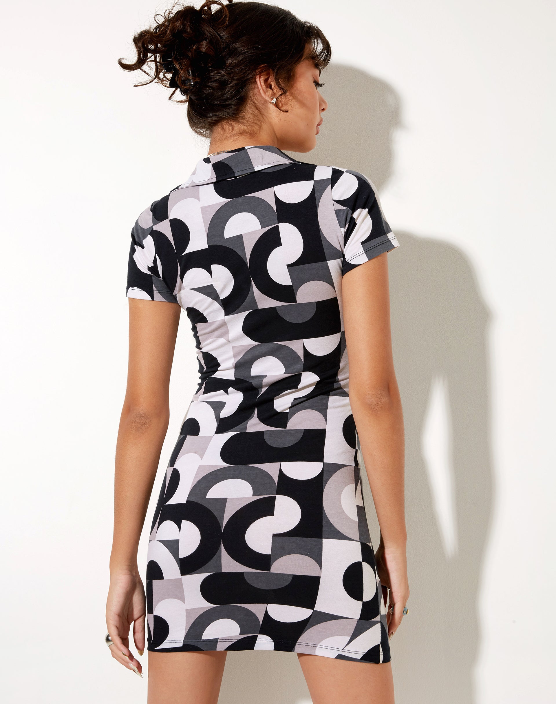 Immagine di Jeeves Mini Dress in Retro Optic Spot