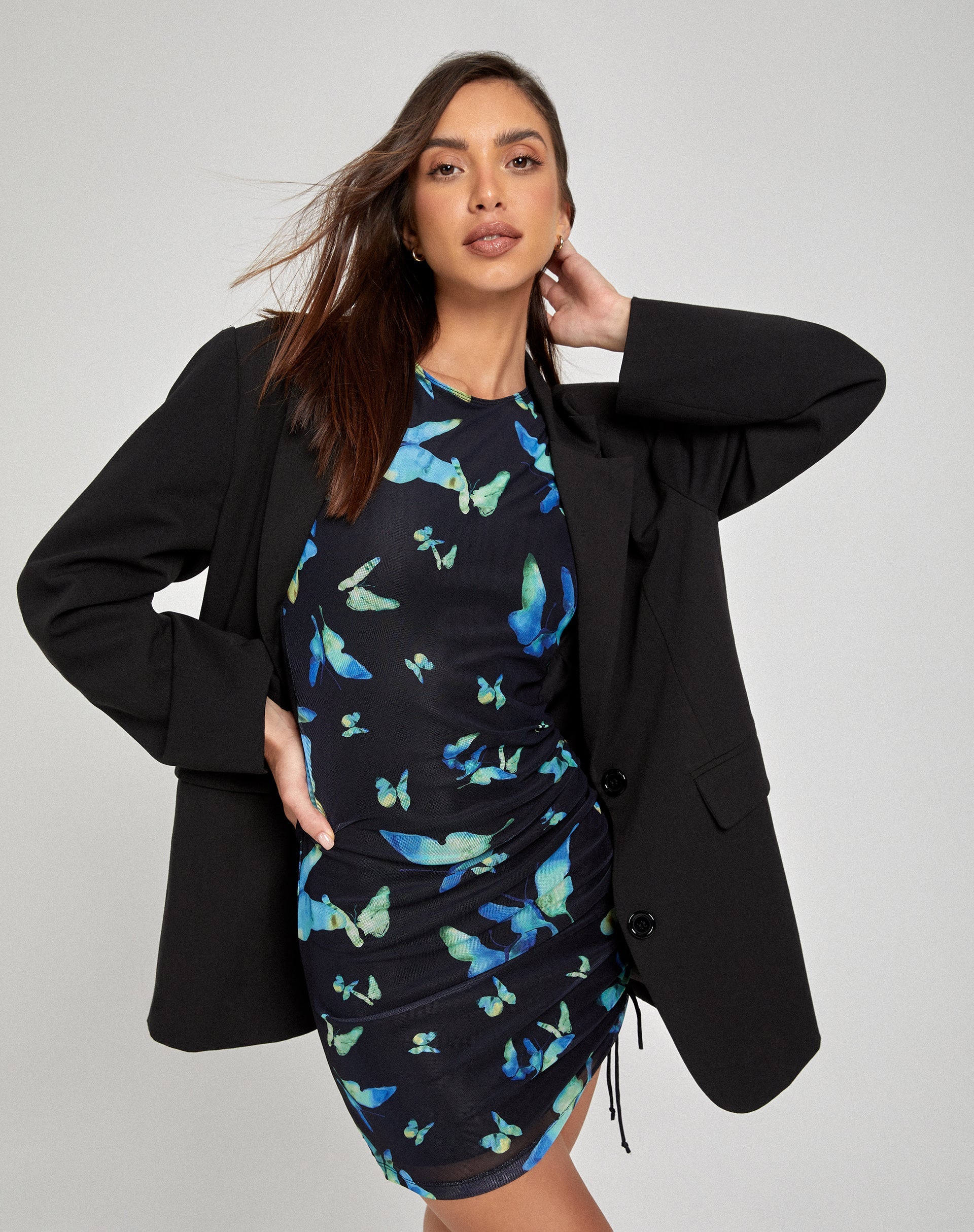 immagine di Joan T-Shirt Dress in Butterfly Watercolour Nero