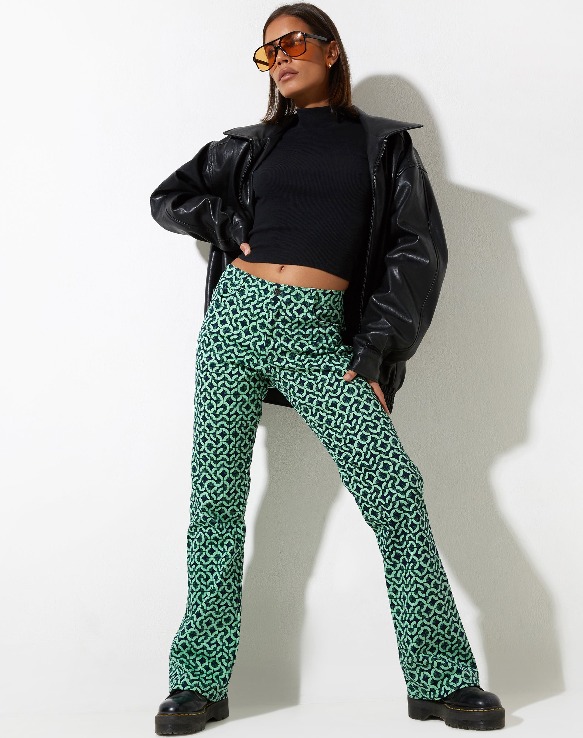 immagine dei pantaloni Jopan in verde piastrella retrò
