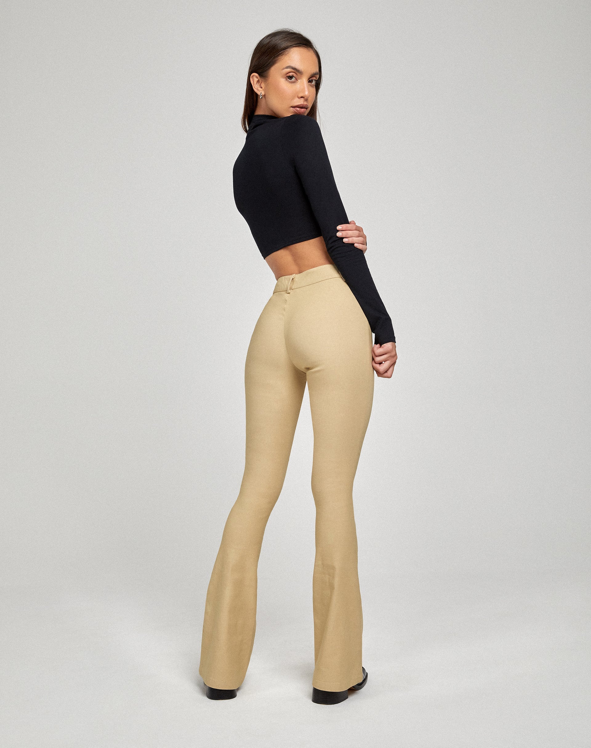 immagine di Jopanka Pantalone svasato in ecru sartoriale