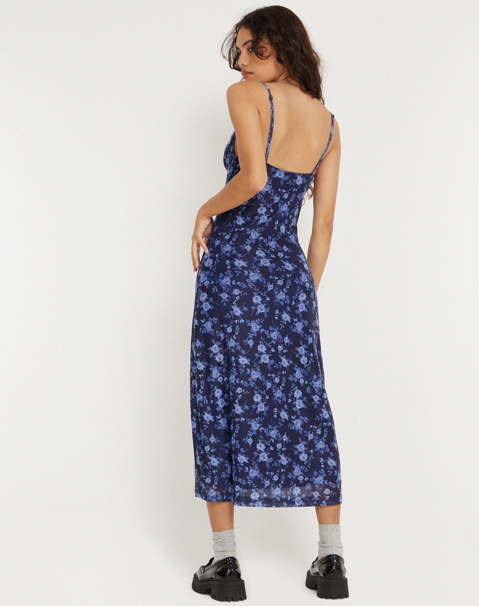 immagine di Kalana Printed Midi Dress in Pretty Floral Navy