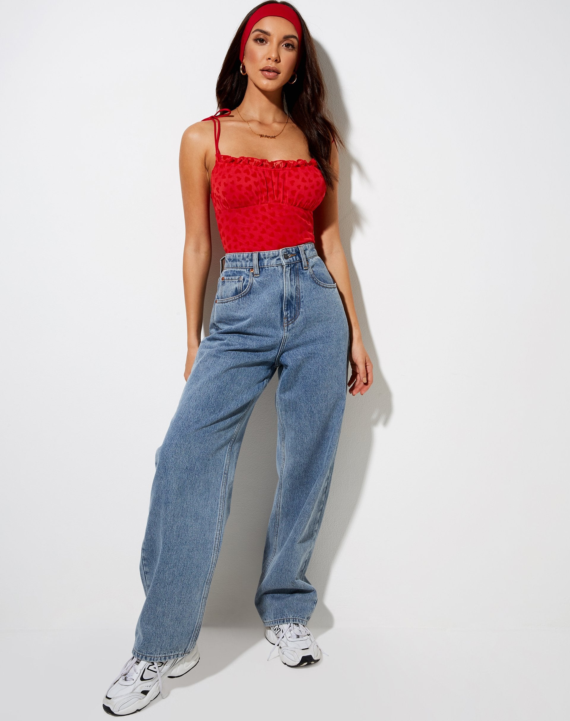 Immagine di Kalos Cami Top in maglia rossa Red Heart Flock