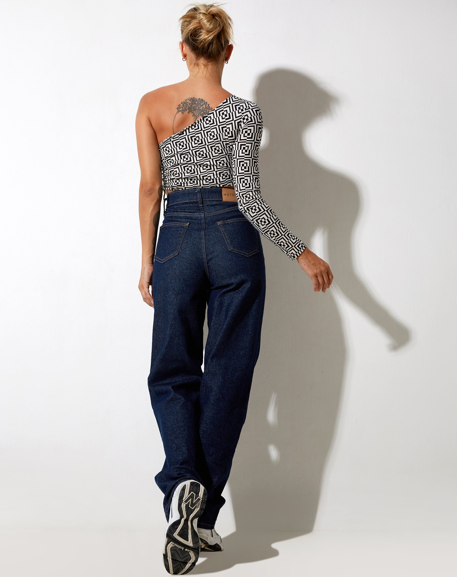 Immagine di Karine Crop Top in Optic Square Bianco e Nero