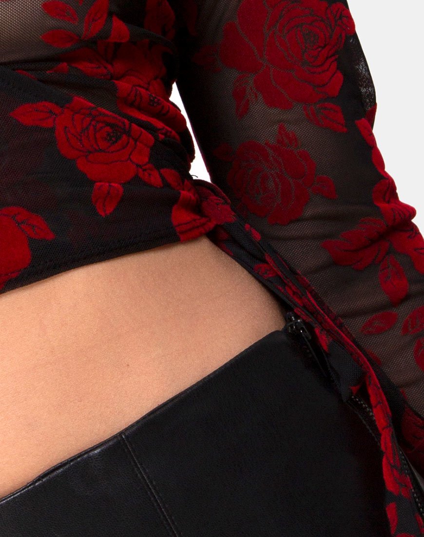 Immagine di Kayak Wrap Top in romantico flock di rose rosse