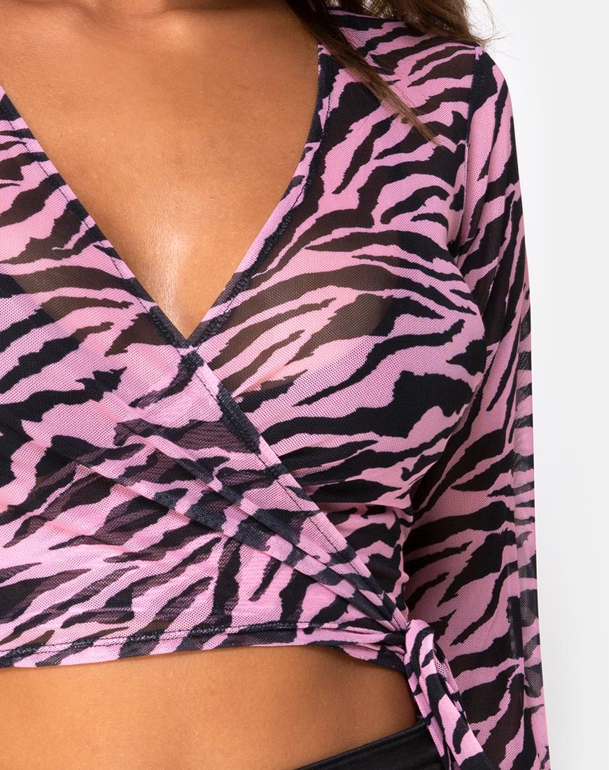 Immagine di Kayak Wrap Top in maglia zebrata Blush