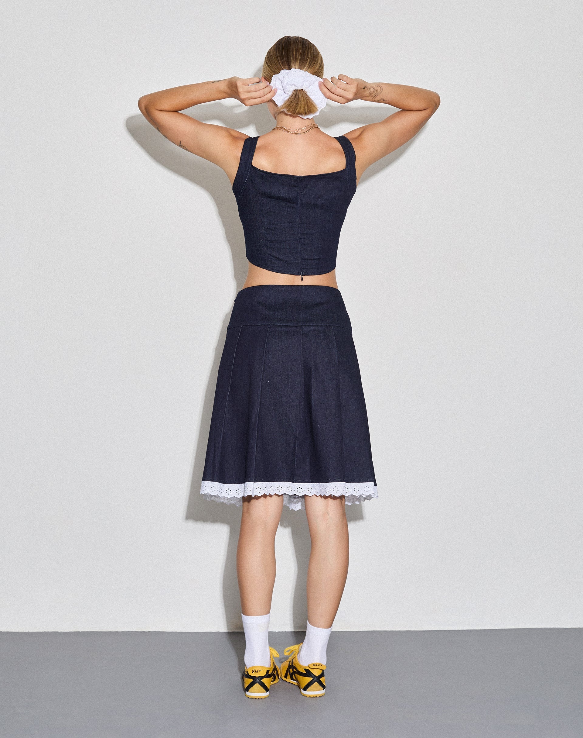 Immagine di Caralia Midi Skirt in Chambray Indigo
