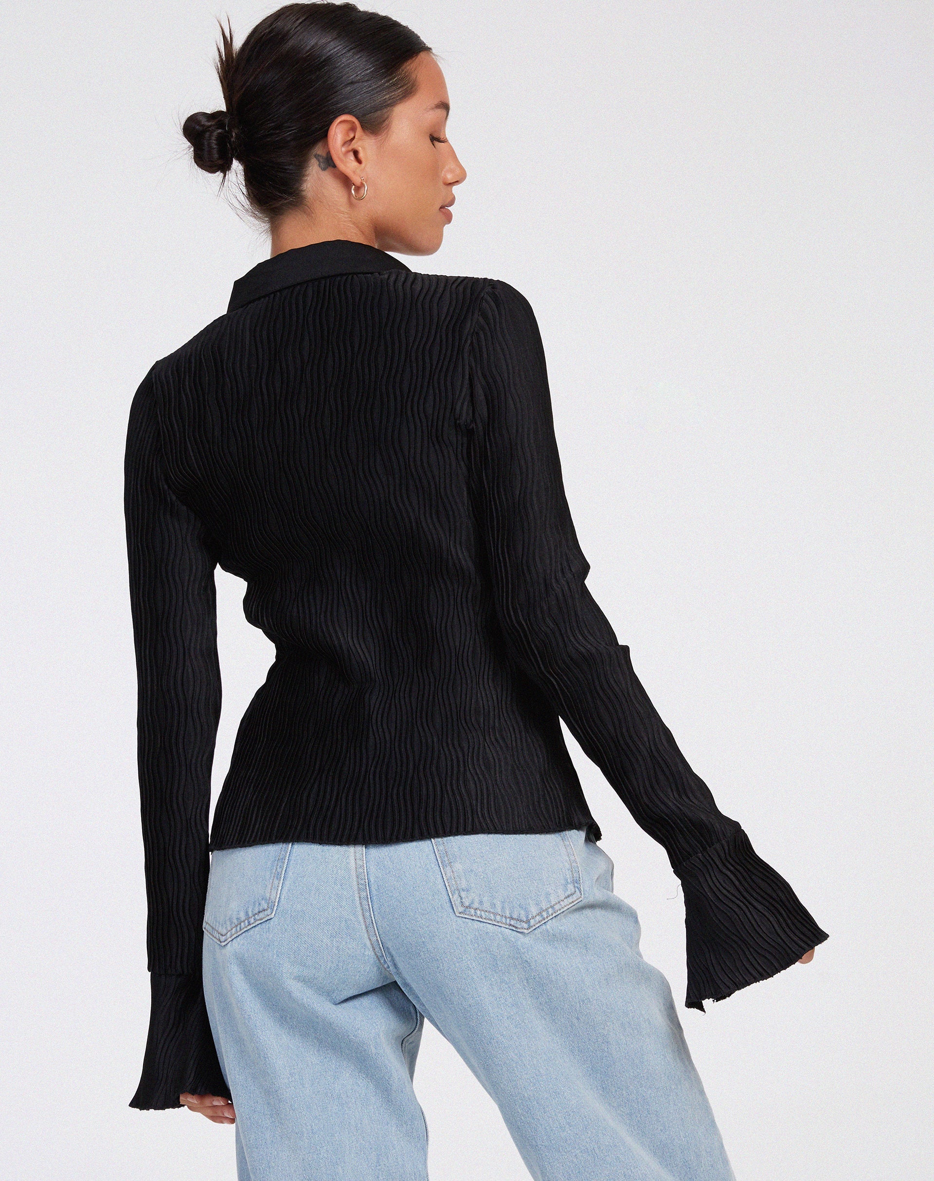 immagine della camicia Keani in nero stropicciato