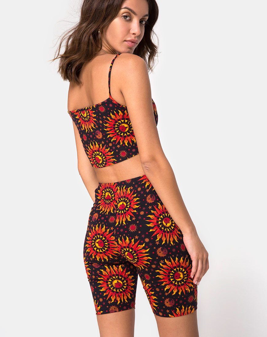 Immagine di Kini Crop Top in Hot Sun X Princess Polly