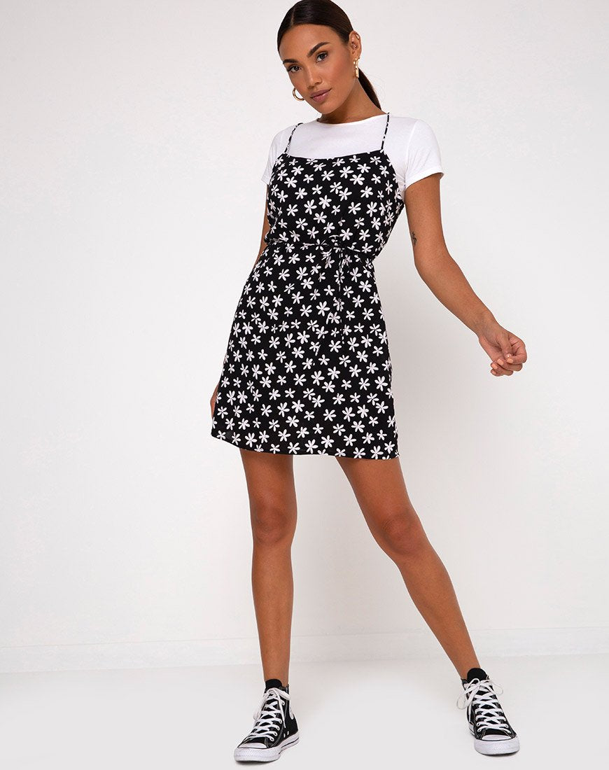 Immagine di Kinley Slip Dress in Daisy anni '90 in bianco e nero