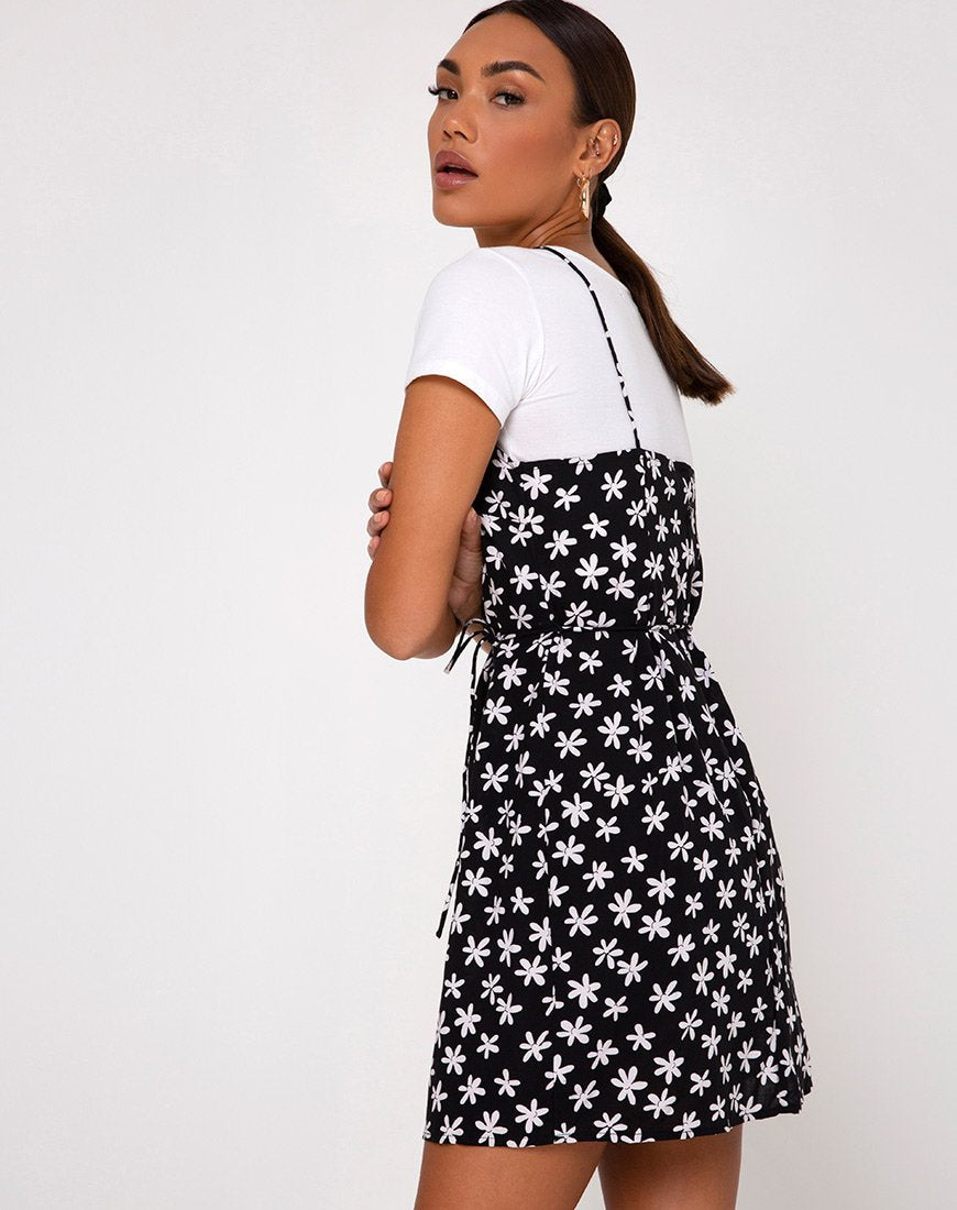 Kinley Slip Dress in margherita anni '90 in bianco e nero