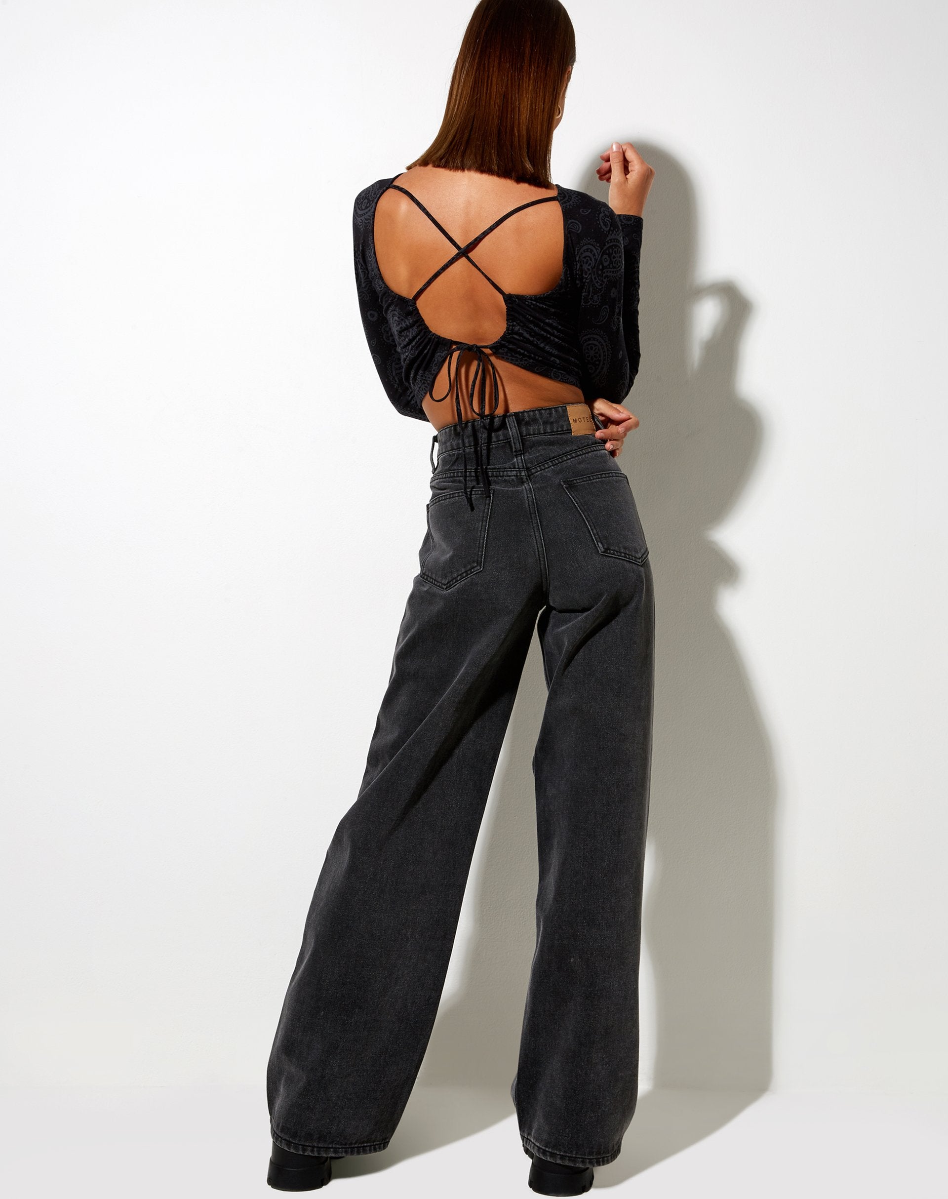 Immagine di Lali Crop Top in Persian Night Nero