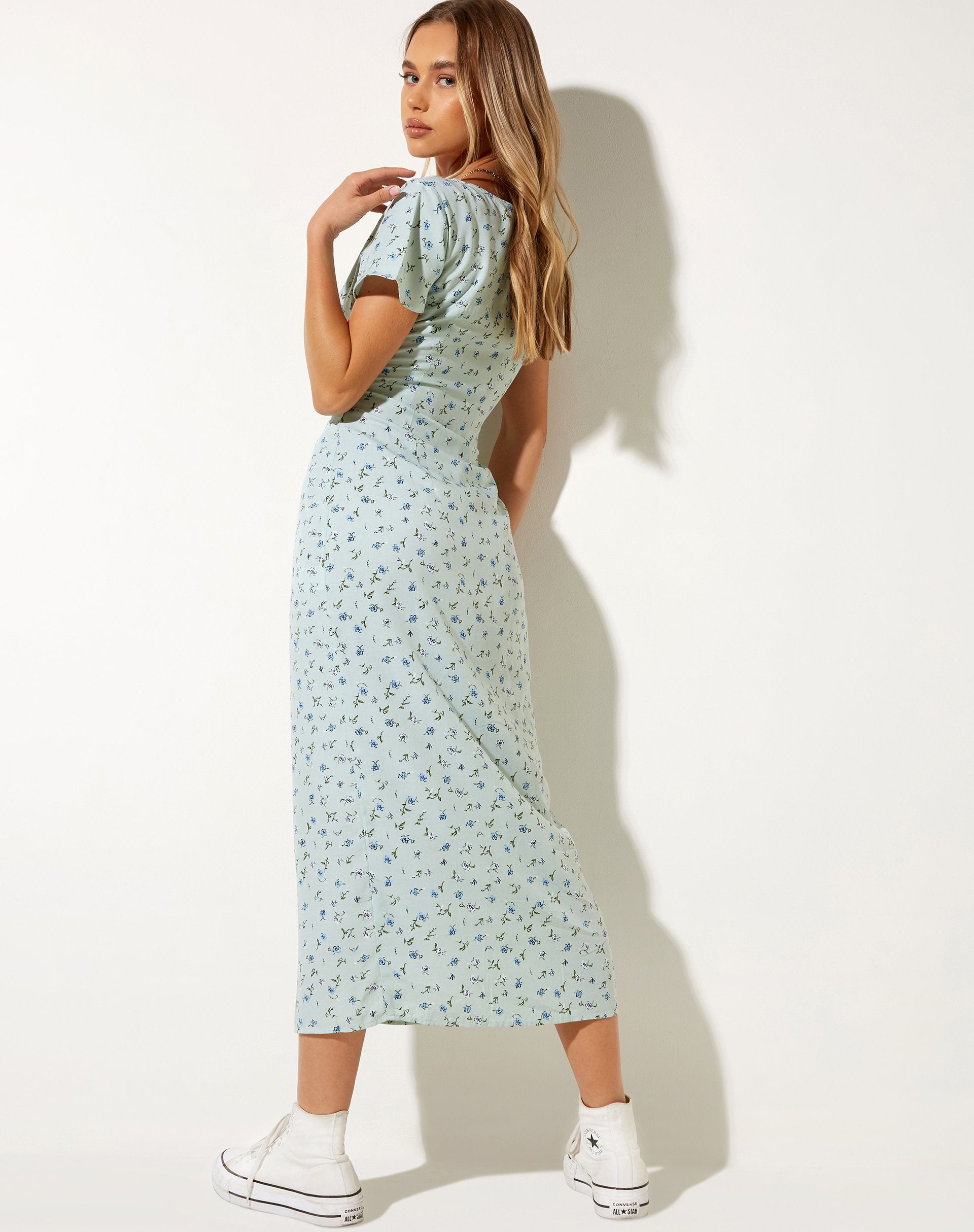 Immagine di Larin Midi Dress in verde petalo