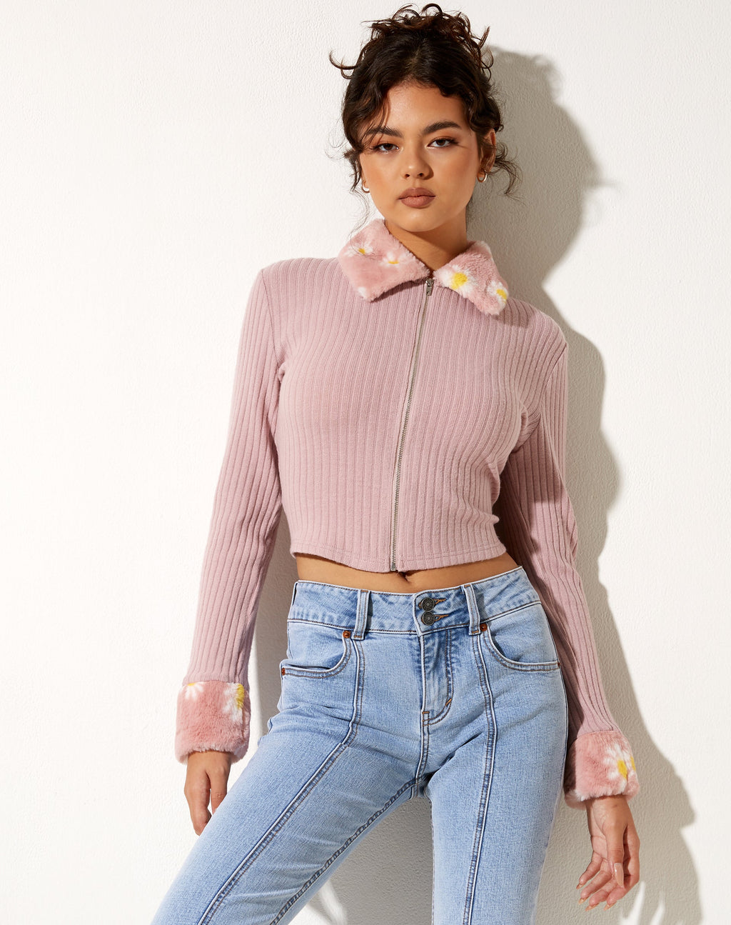 Larita Cardi in maglia rosa scuro