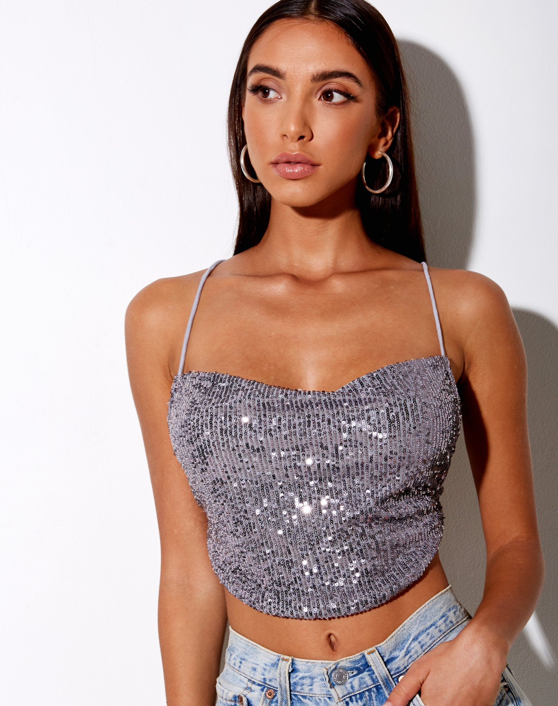 Immagine di Laxmi Crop Top in drappo di paillettes argento