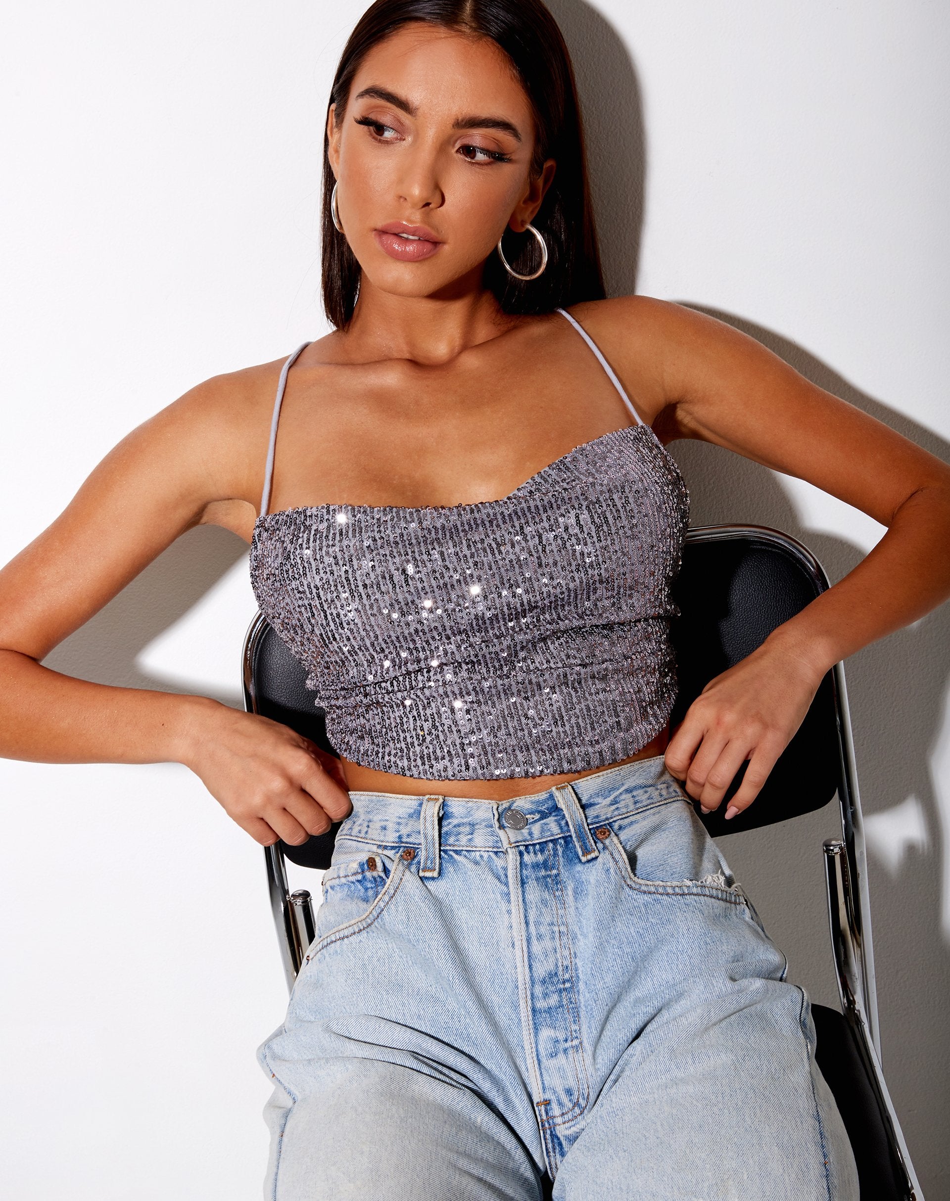 Immagine di Laxmi Crop Top in drappo di paillettes argento