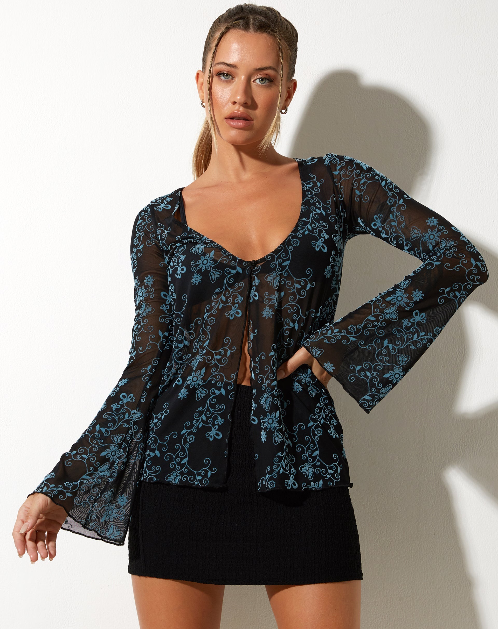 immagine di Leon Cardi in Butterfly Vine Flock Blu