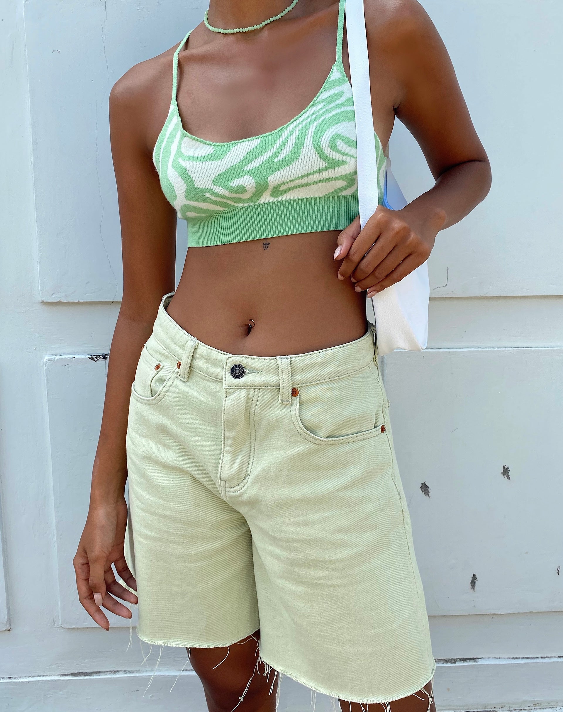 Immagine di Motel X Barbara Kristoffersen Pantaloncini di jeans loose fit in salvia