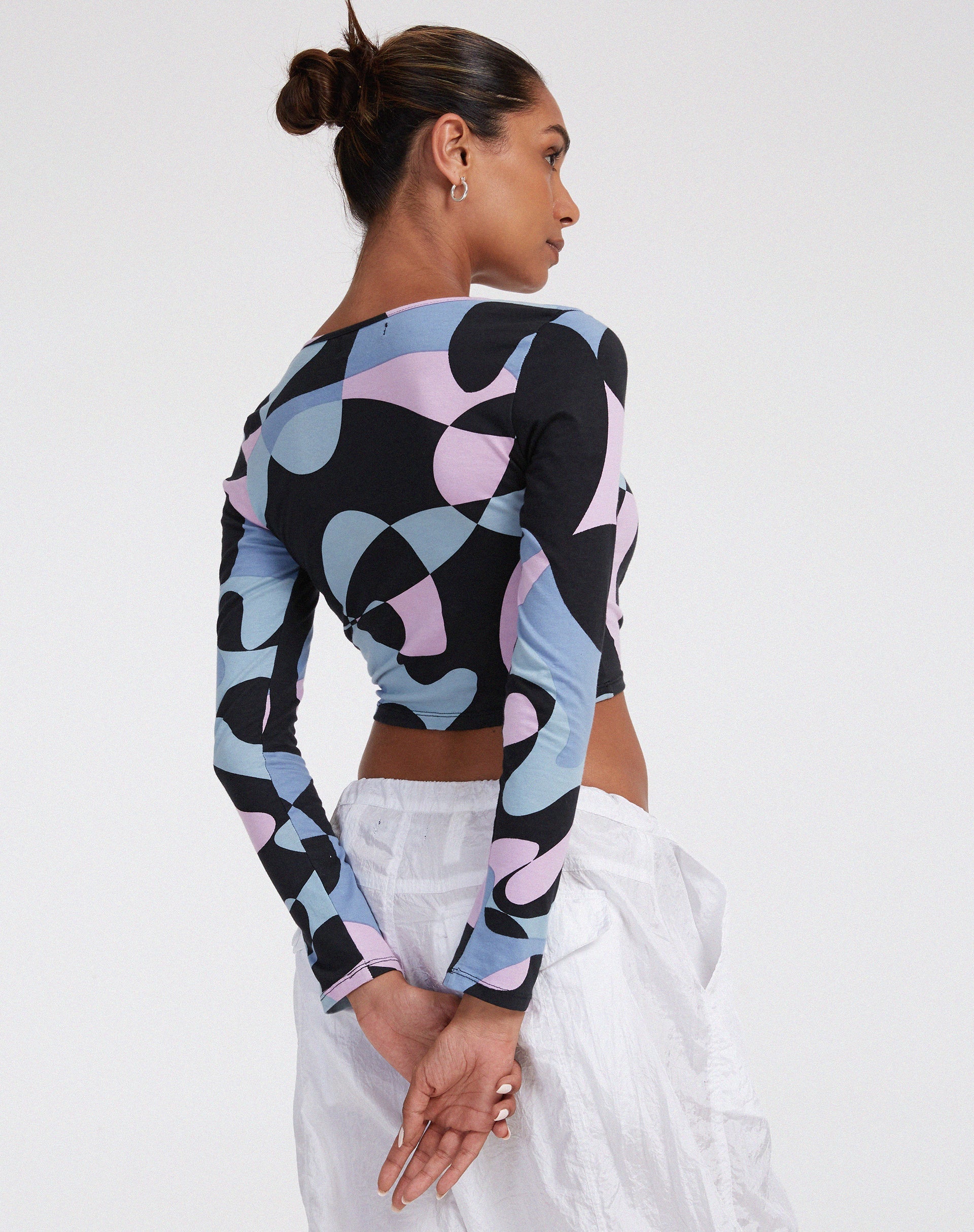 immagine di Licora Crop Top in viola astratto