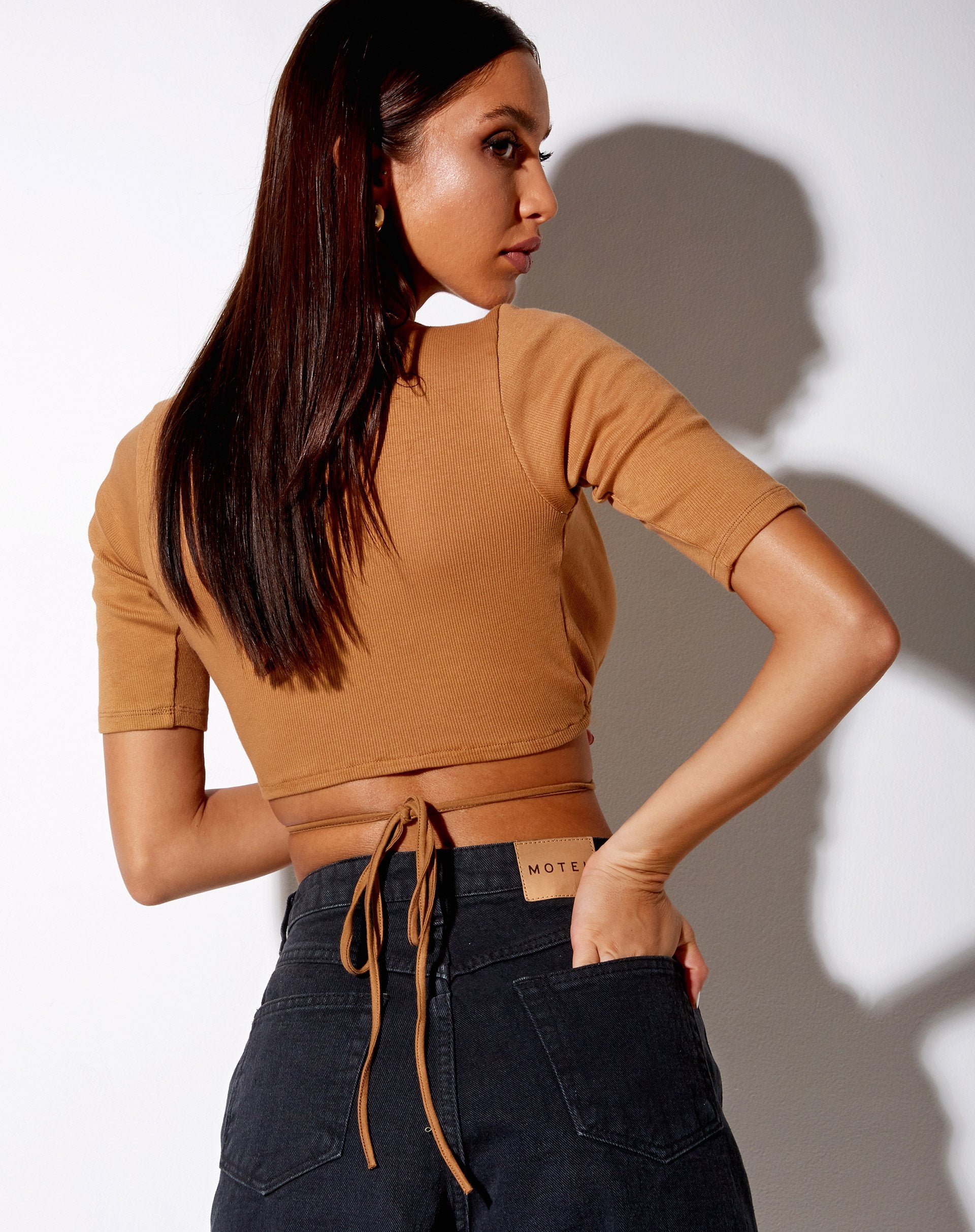 Immagine di Liena Crop Top in Rib Dark Tan