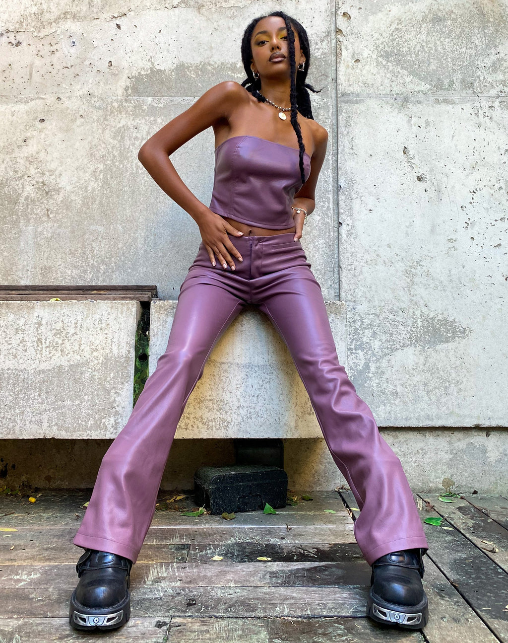 Zalor - Pantalone svasato in viola porpora