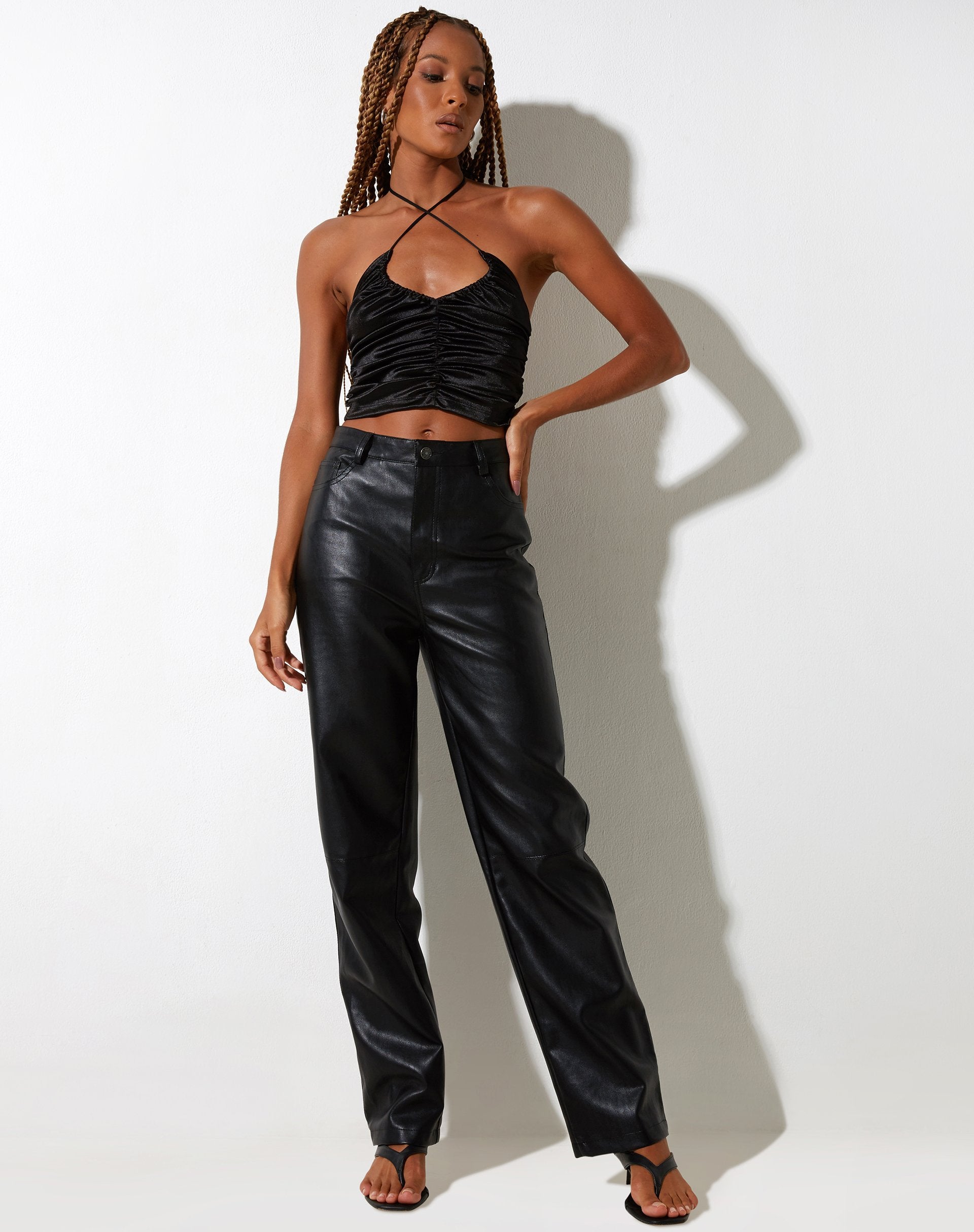 immagine di Lily Crop Top in Satin Black
